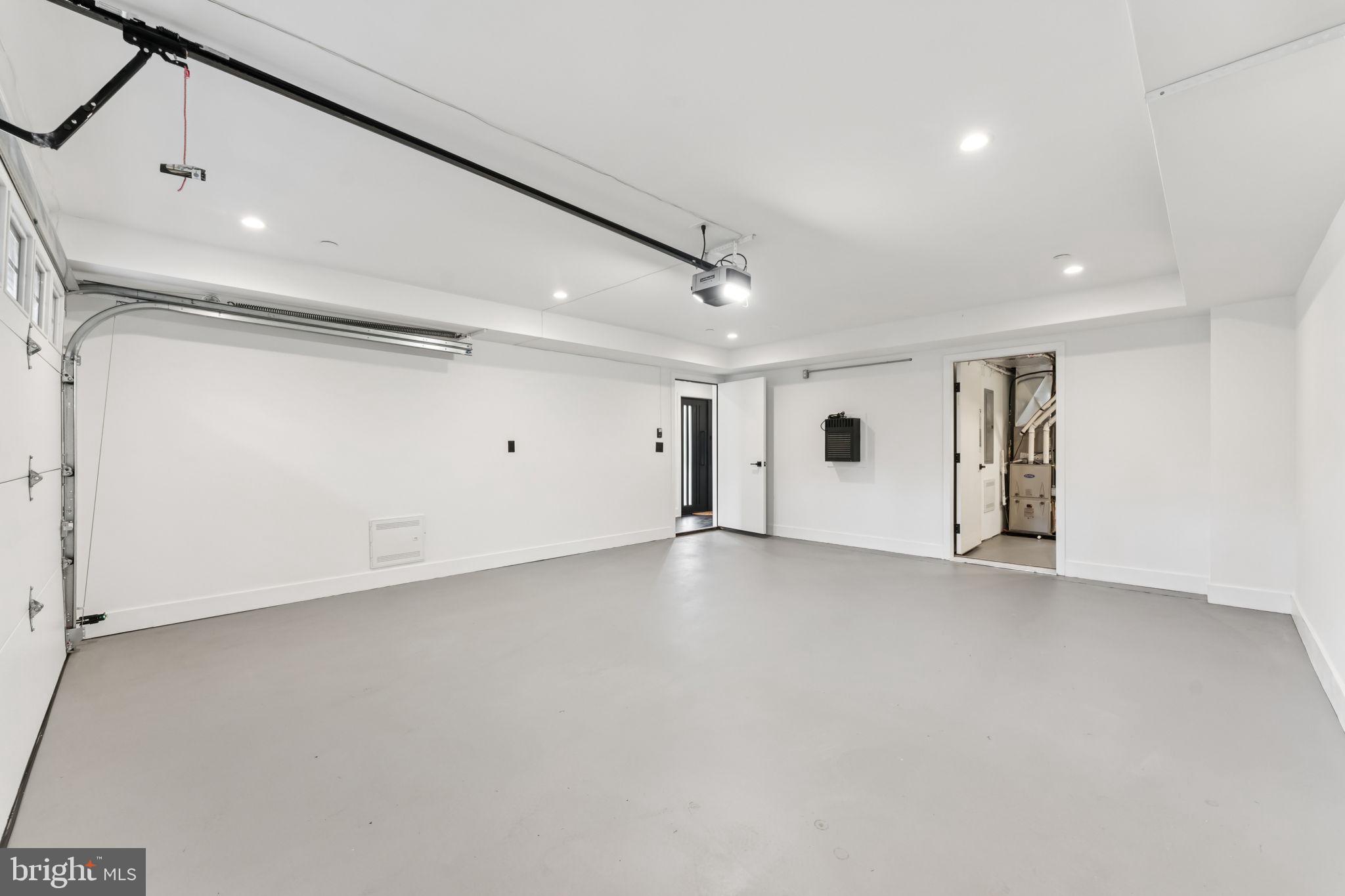 RUNNYMEADE FARMS - Residential