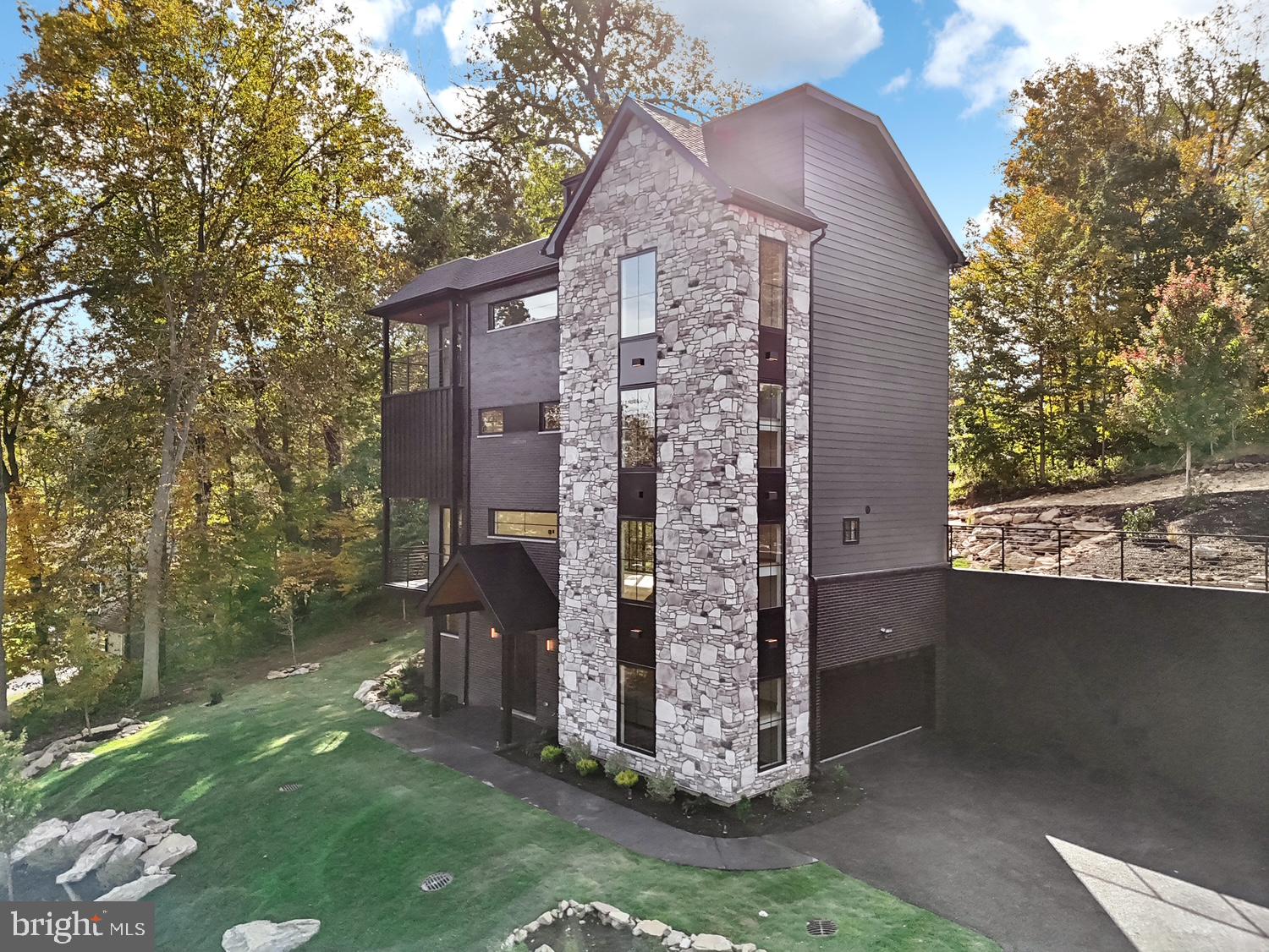 RUNNYMEADE FARMS - Residential