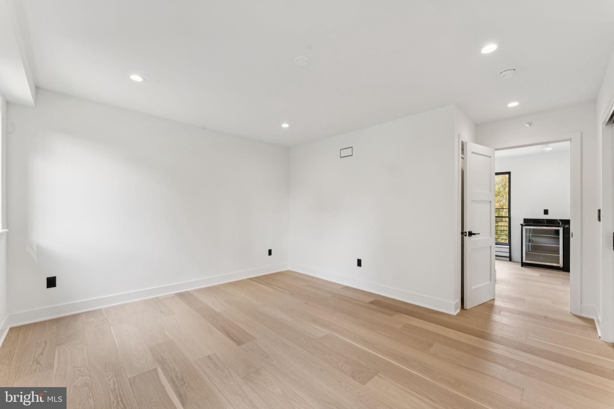 RUNNYMEADE FARMS - Residential