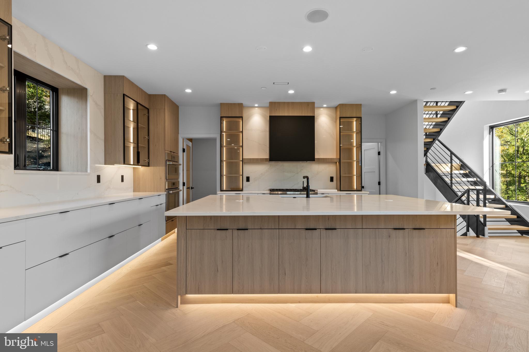 RUNNYMEADE FARMS - Residential