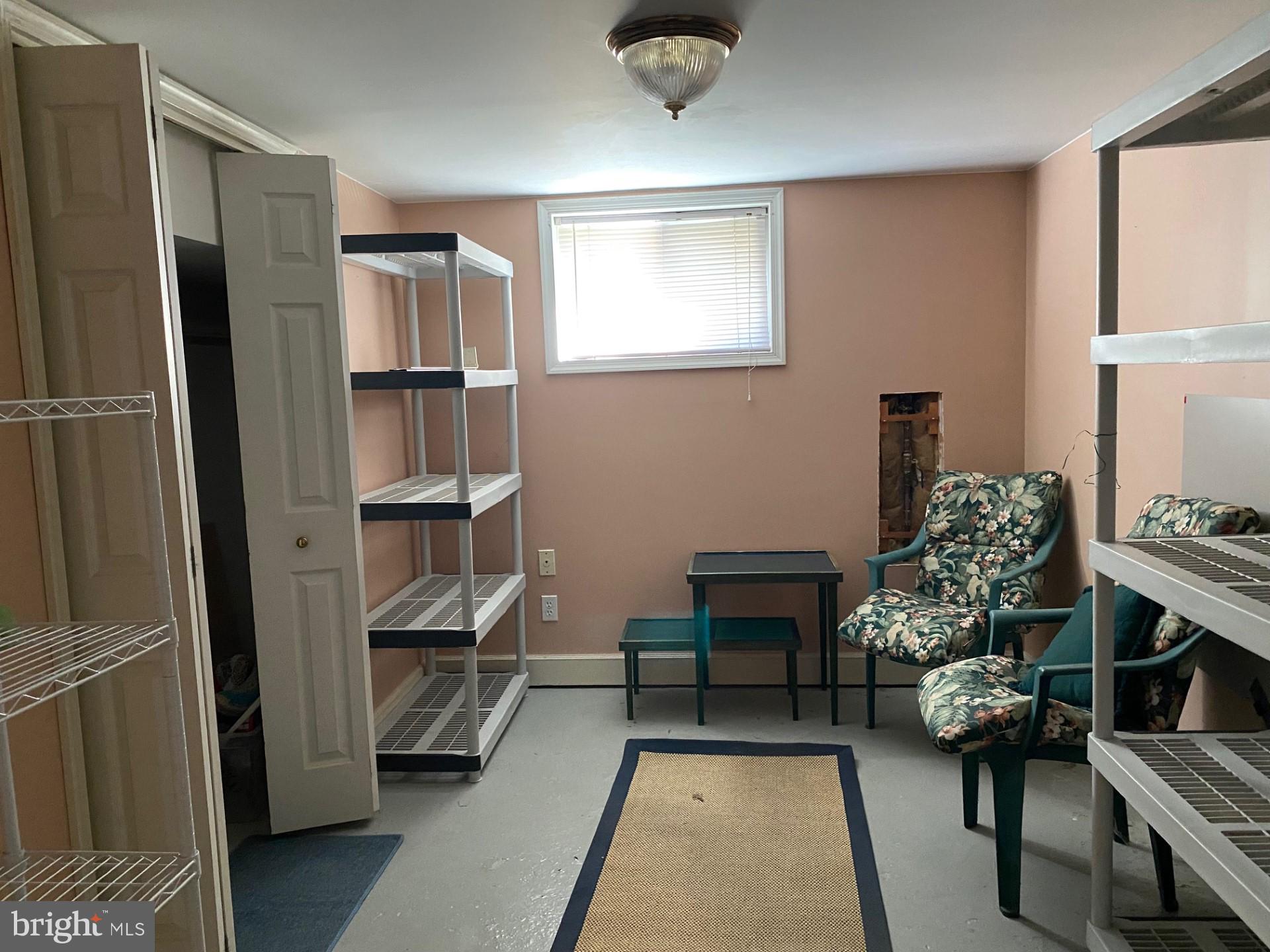 HOLLYWOOD - Residential