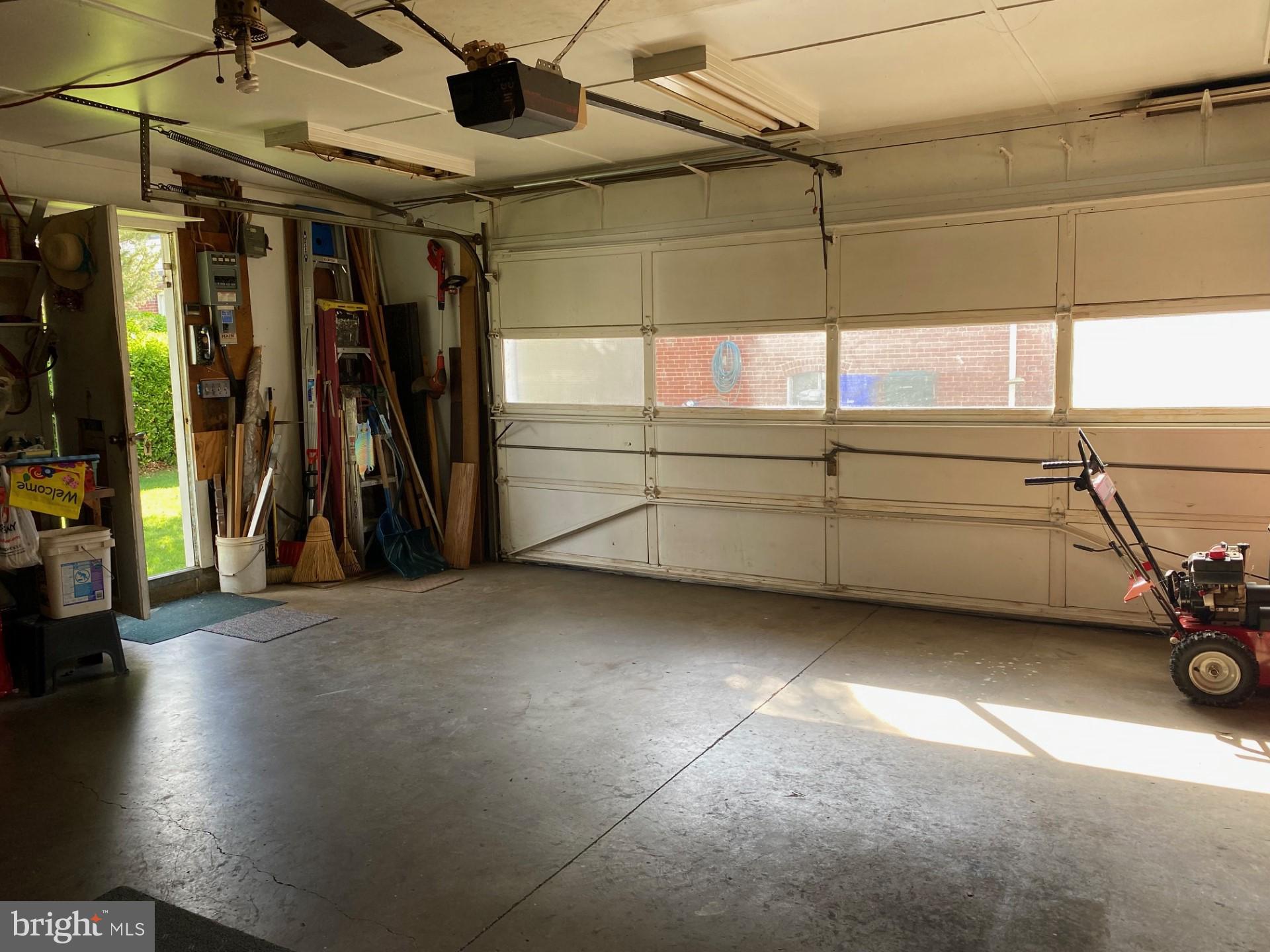 HOLLYWOOD - Residential