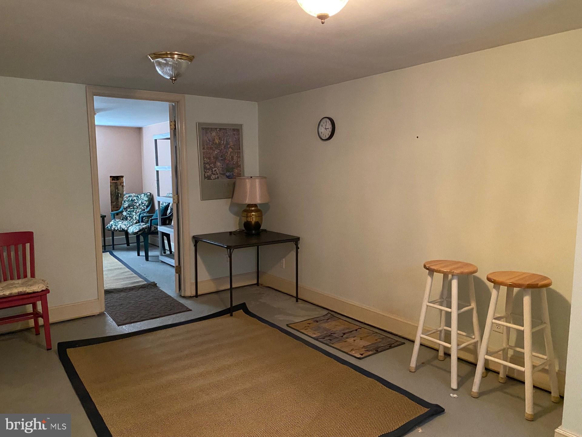 HOLLYWOOD - Residential