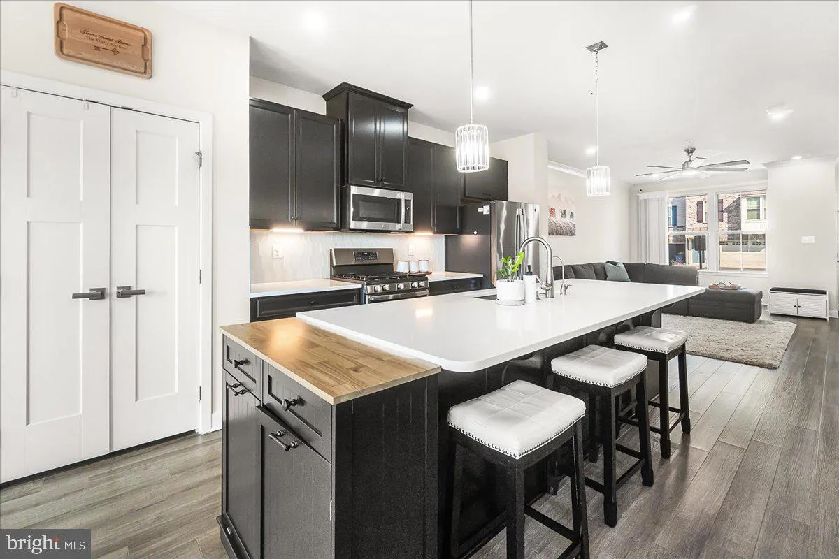 New Market, Maryland 21774, United States, 4 Bedrooms Bedrooms, ,4 BathroomsBathrooms,Residential,Active,86596