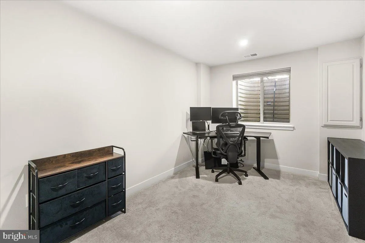 New Market, Maryland 21774, United States, 4 Bedrooms Bedrooms, ,4 BathroomsBathrooms,Residential,Active,86596