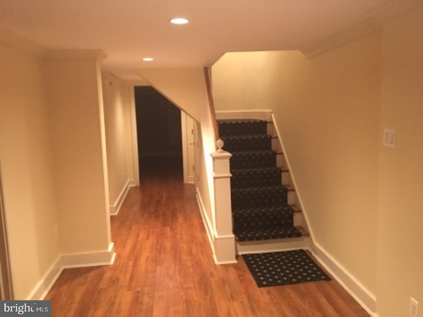 INGHAM MEWS - Residential Lease