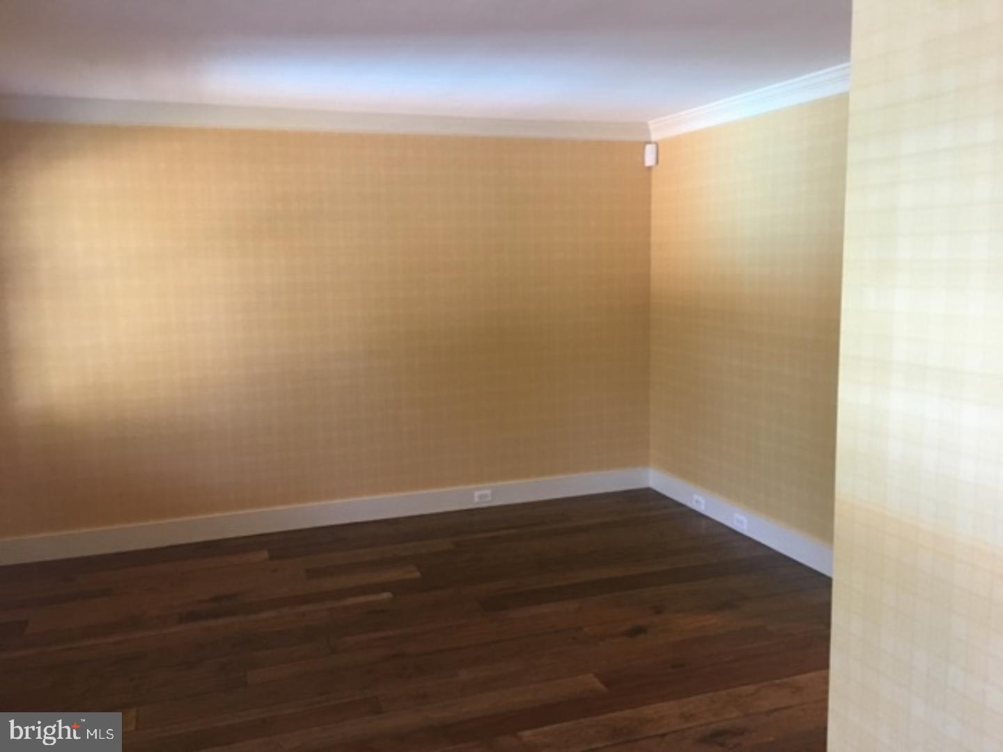 INGHAM MEWS - Residential Lease