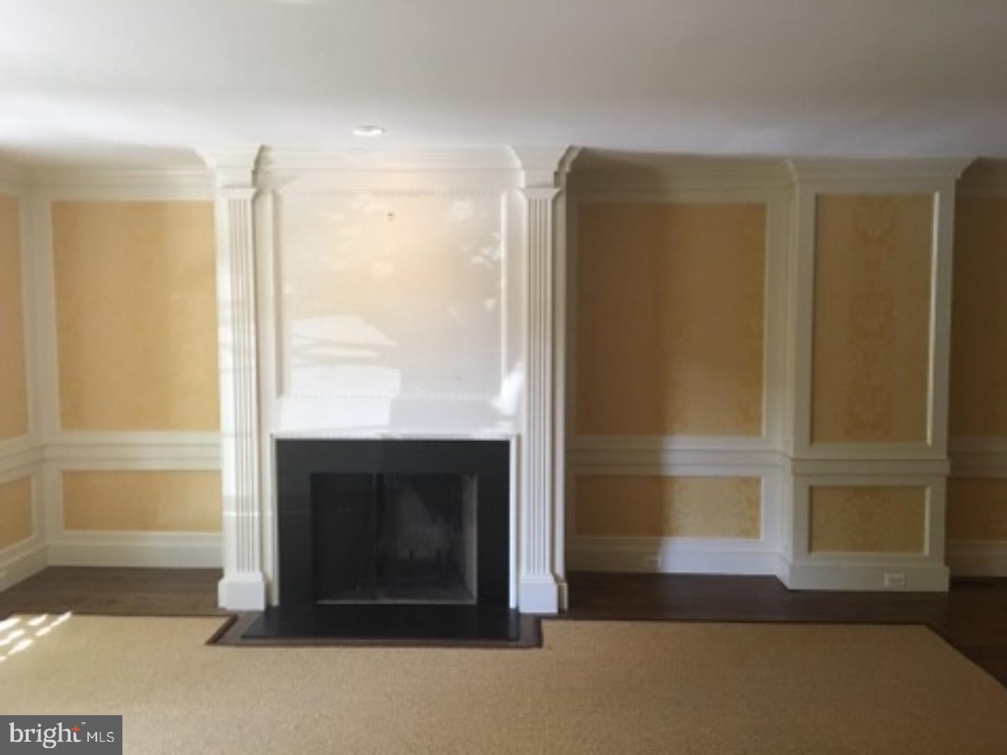 INGHAM MEWS - Residential Lease