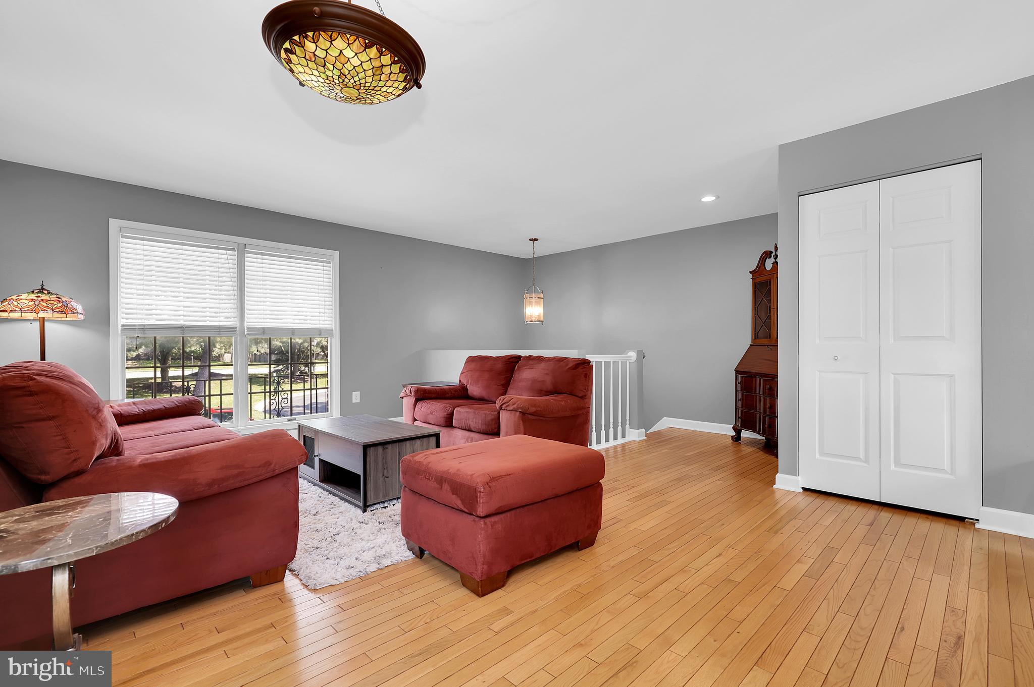 SOCIETY CIRCLE - Residential