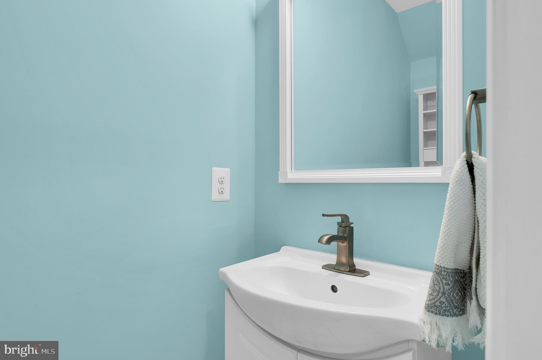 SOCIETY CIRCLE - Residential