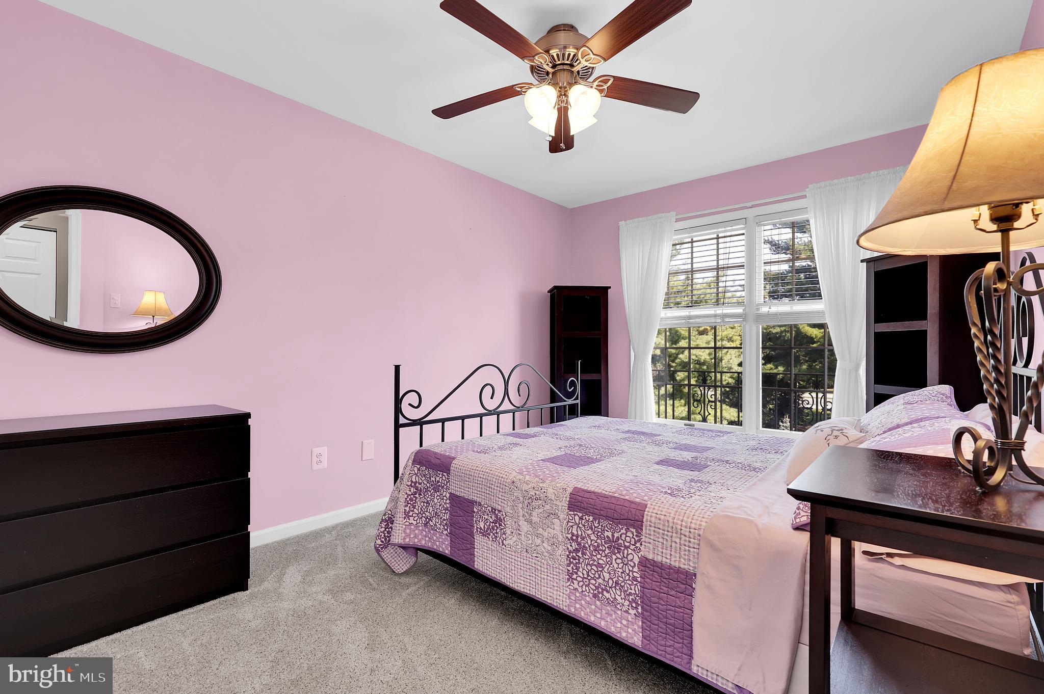 SOCIETY CIRCLE - Residential