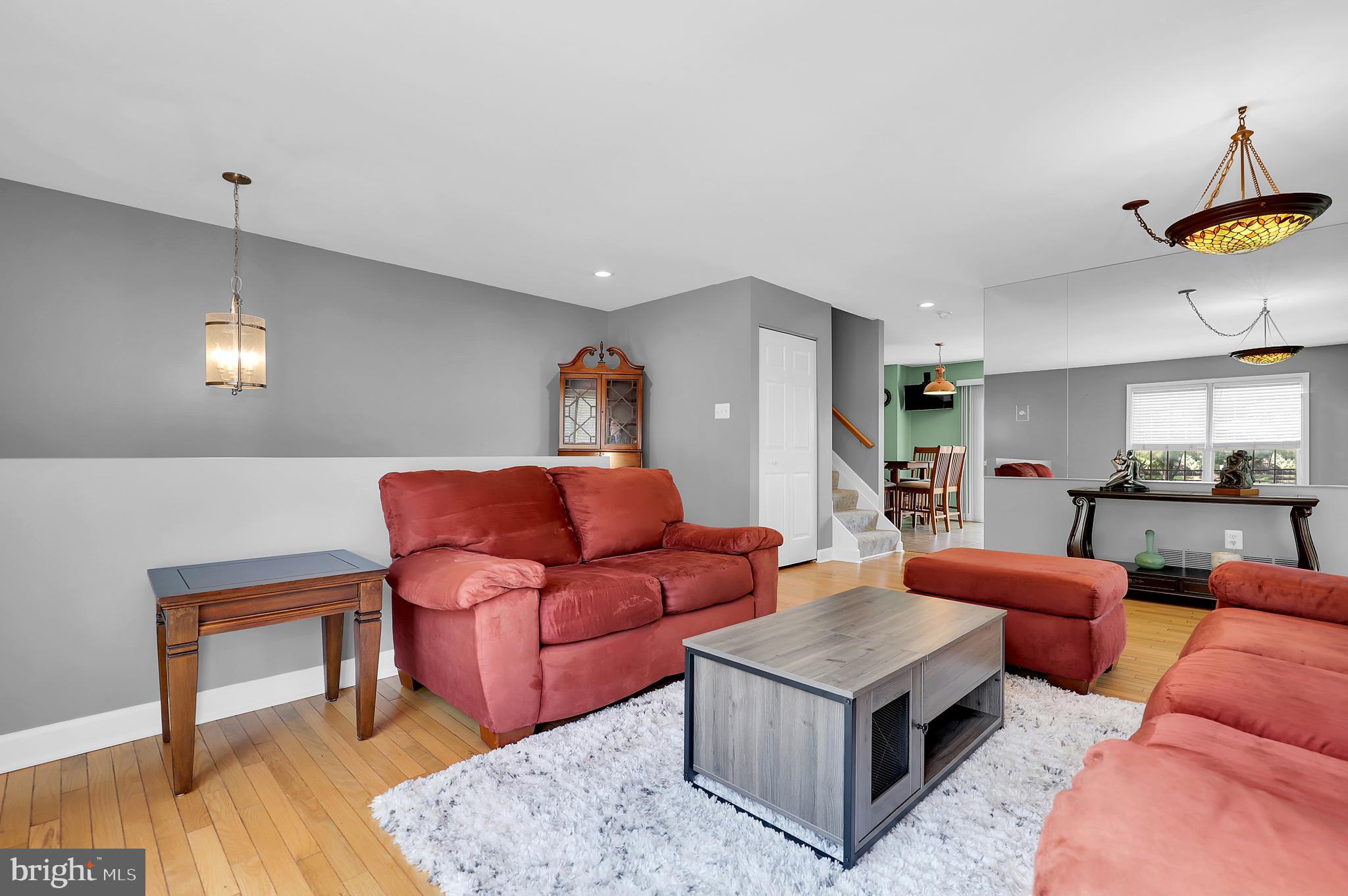 SOCIETY CIRCLE - Residential