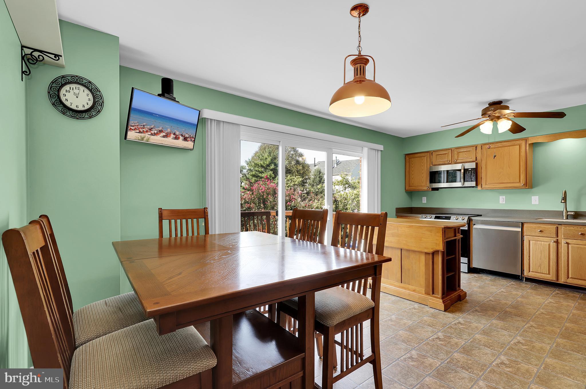 SOCIETY CIRCLE - Residential