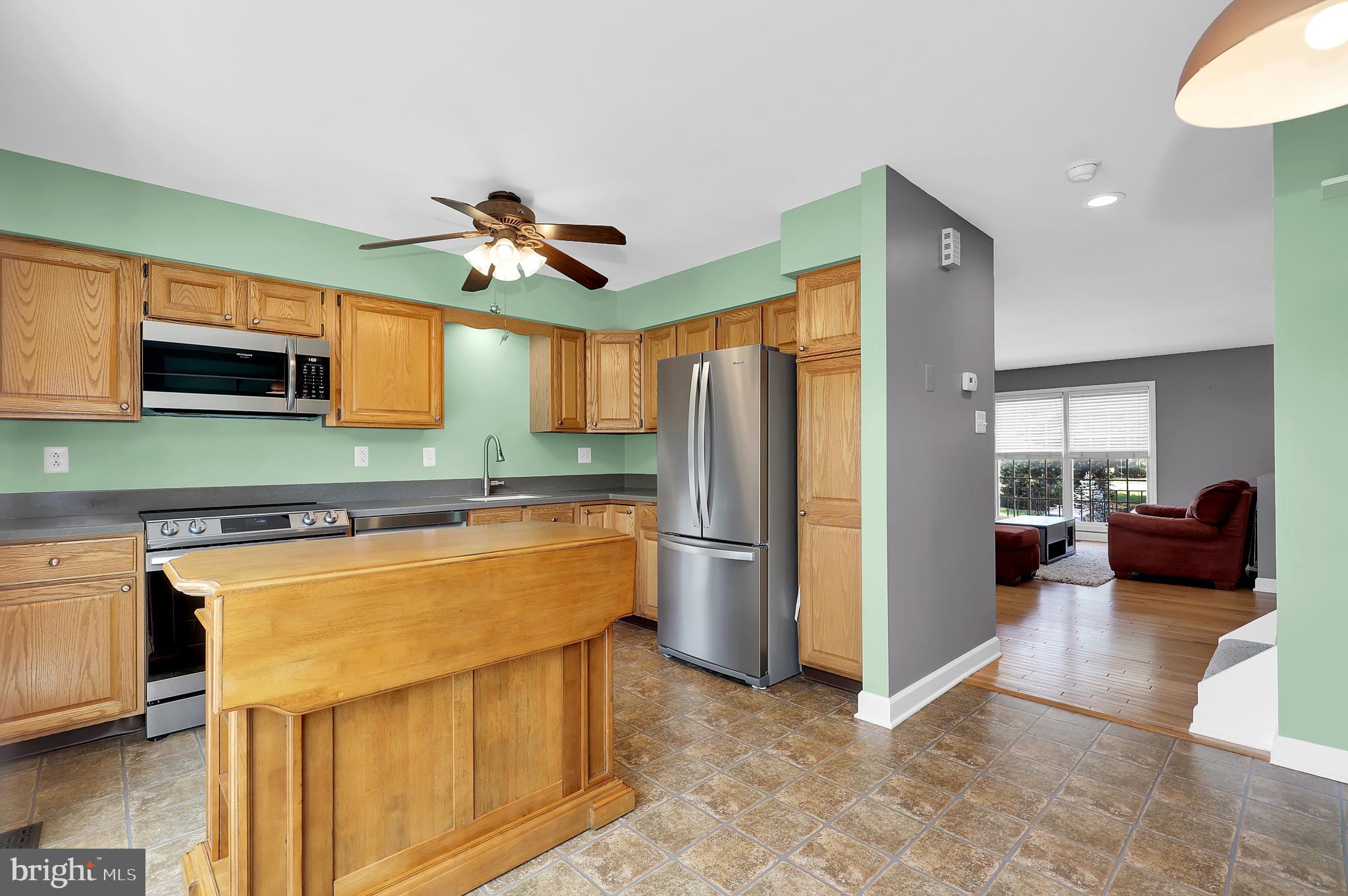 SOCIETY CIRCLE - Residential