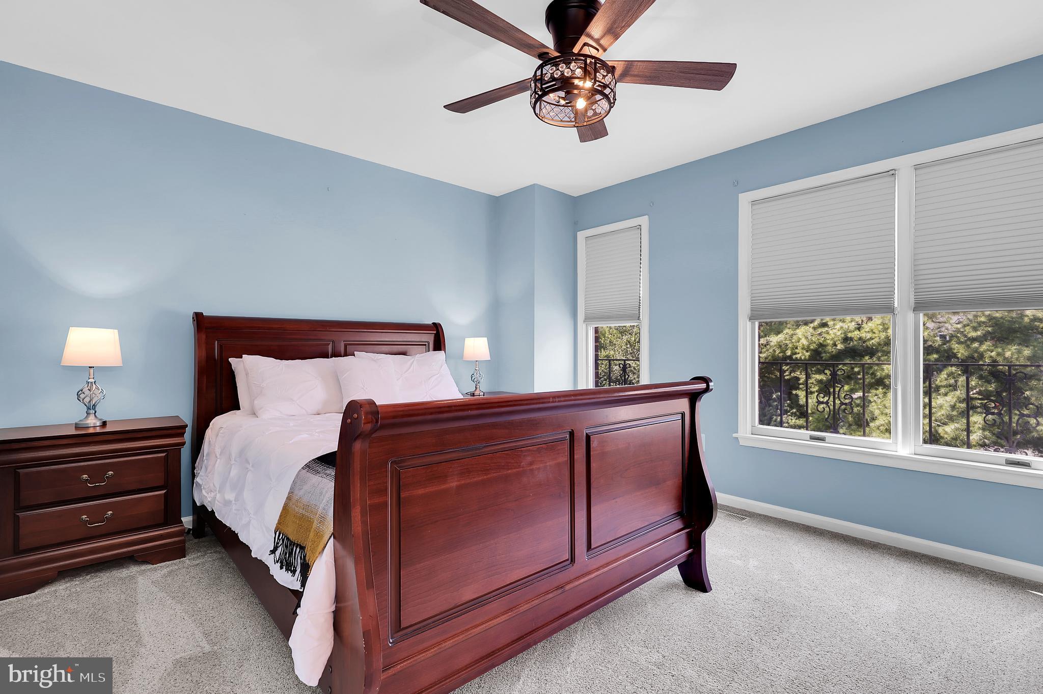 SOCIETY CIRCLE - Residential