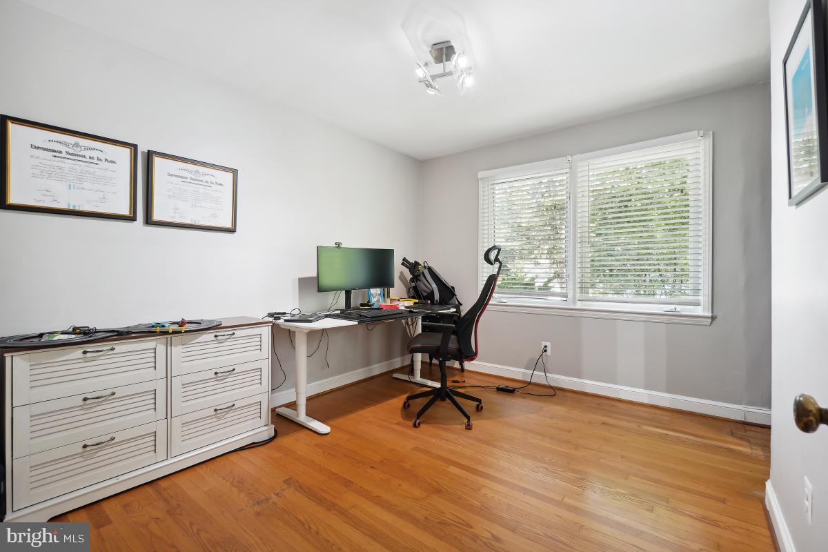 PINEVIEW - Residential