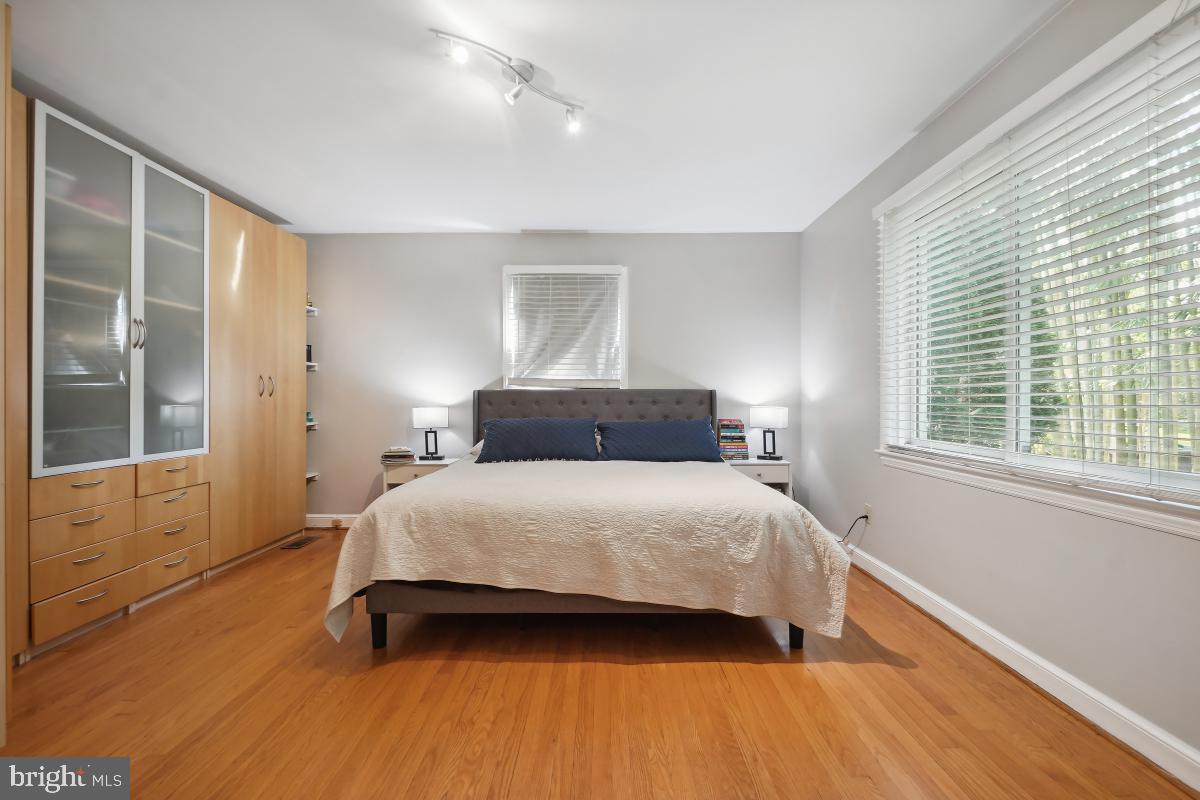 PINEVIEW - Residential