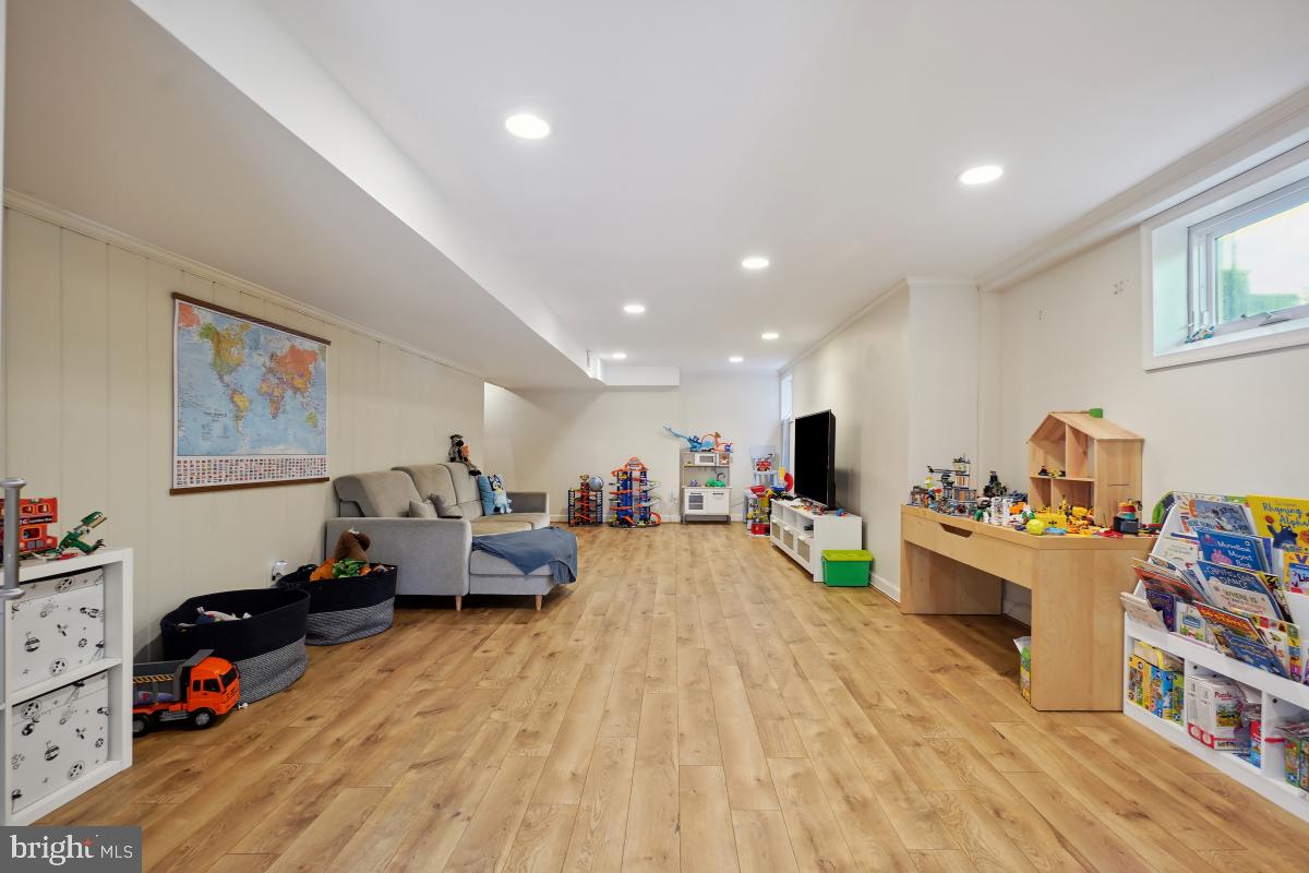 PINEVIEW - Residential