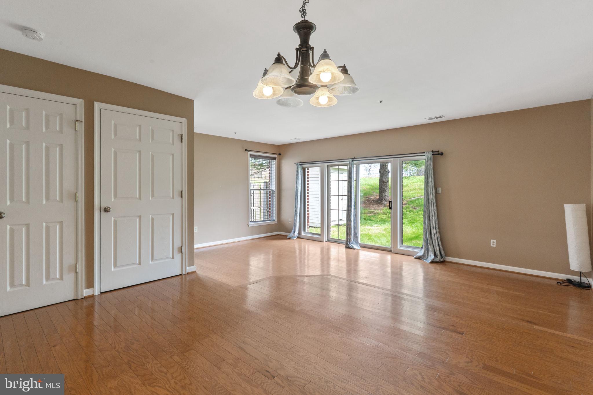 MONTPELIER HILLS - Residential