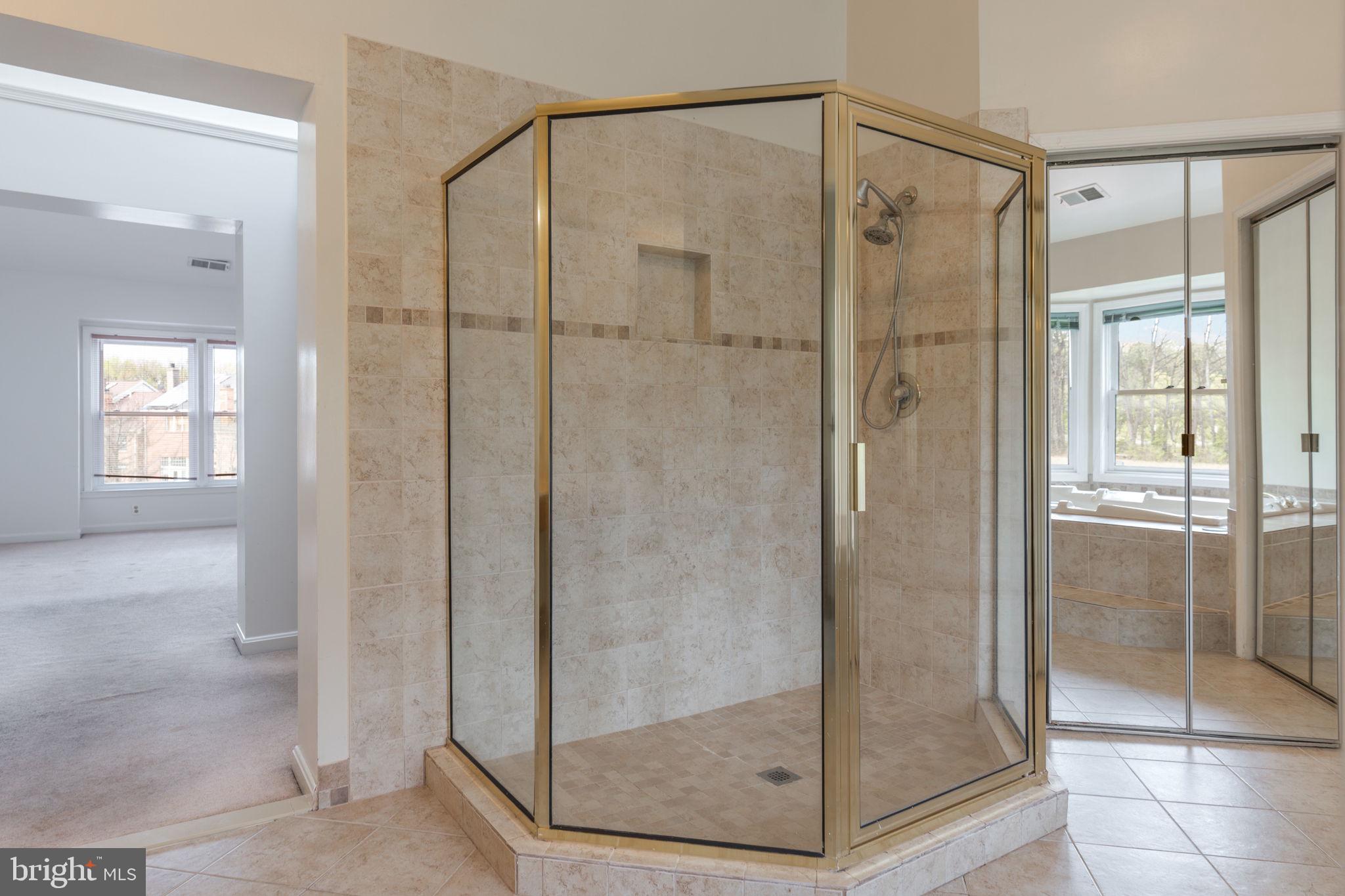 MONTPELIER HILLS - Residential