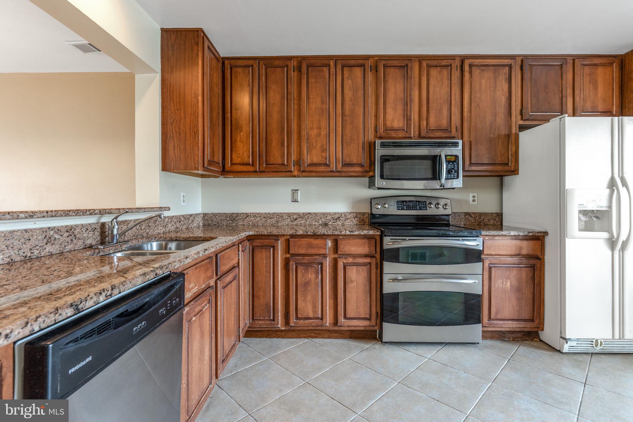 MONTPELIER HILLS - Residential