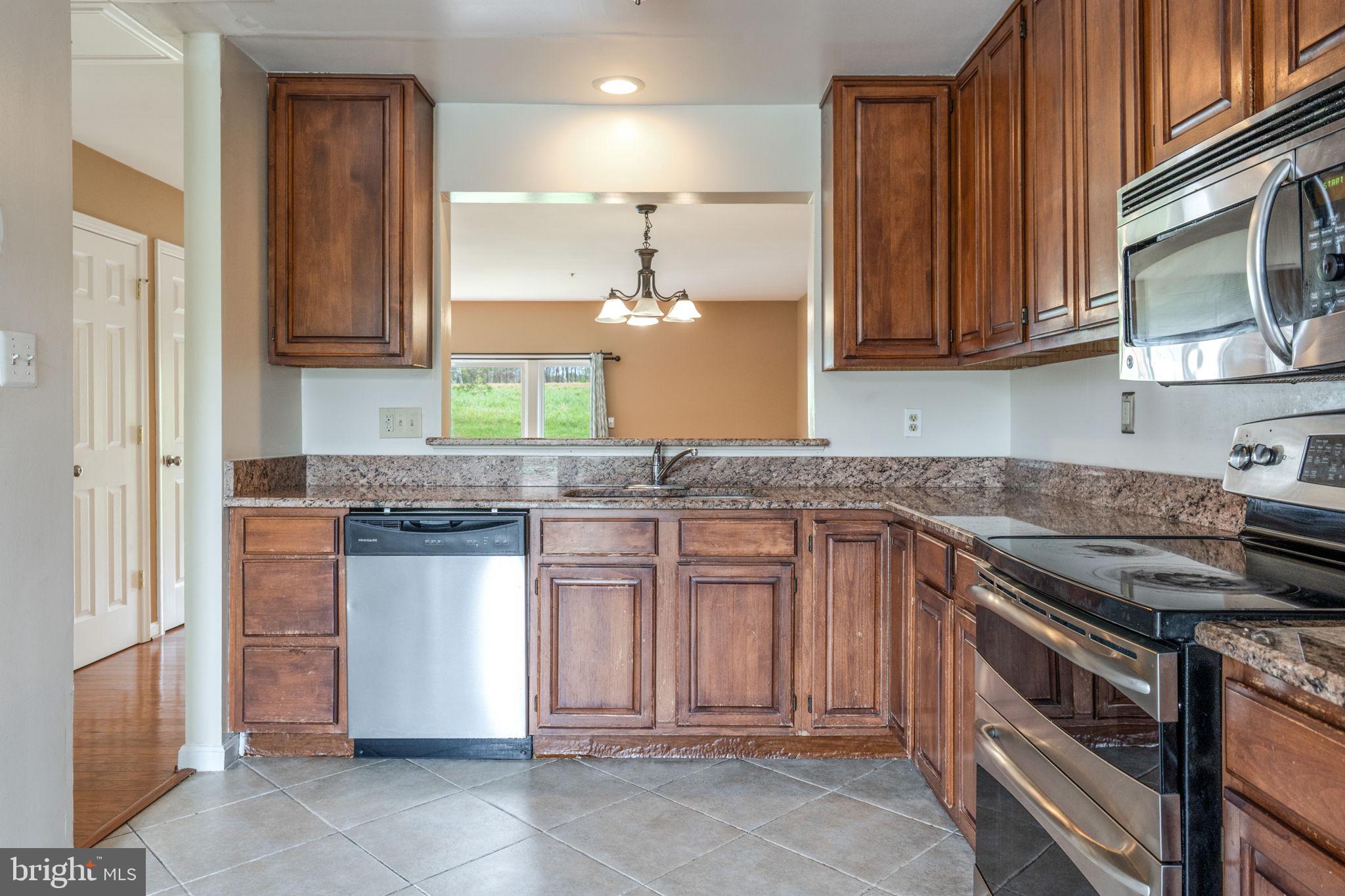 MONTPELIER HILLS - Residential