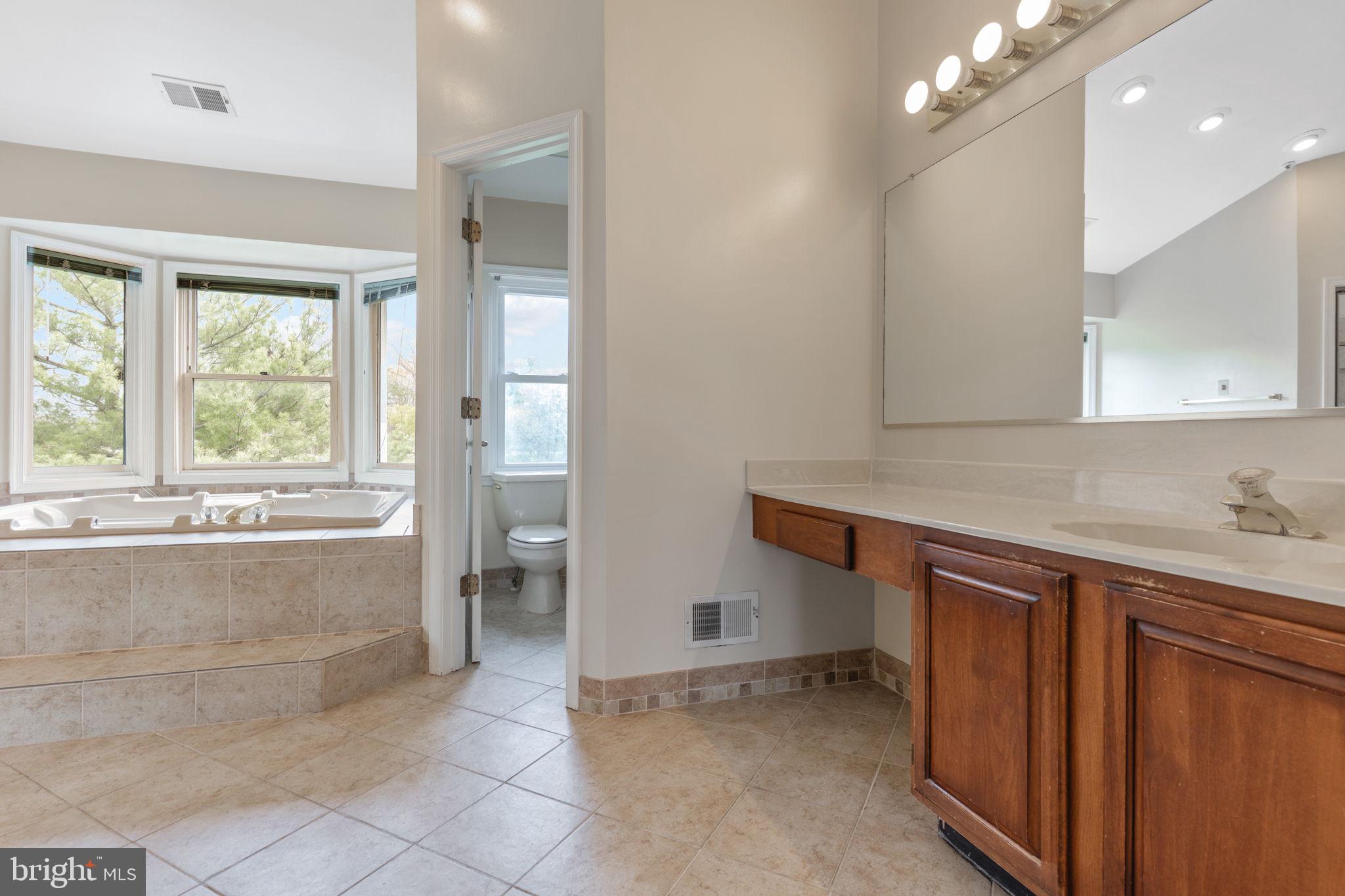 MONTPELIER HILLS - Residential