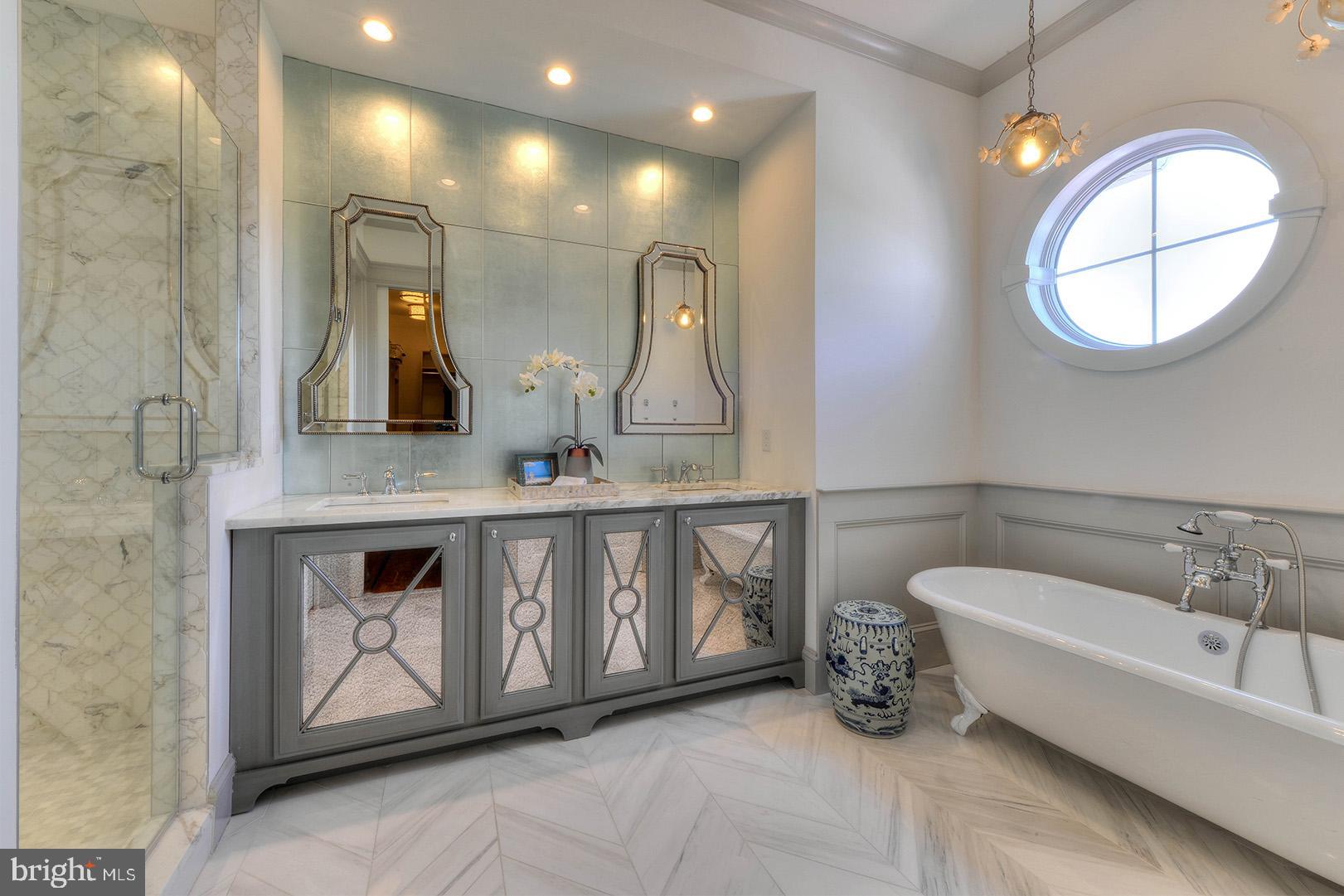 NORTH SHORES - Residential