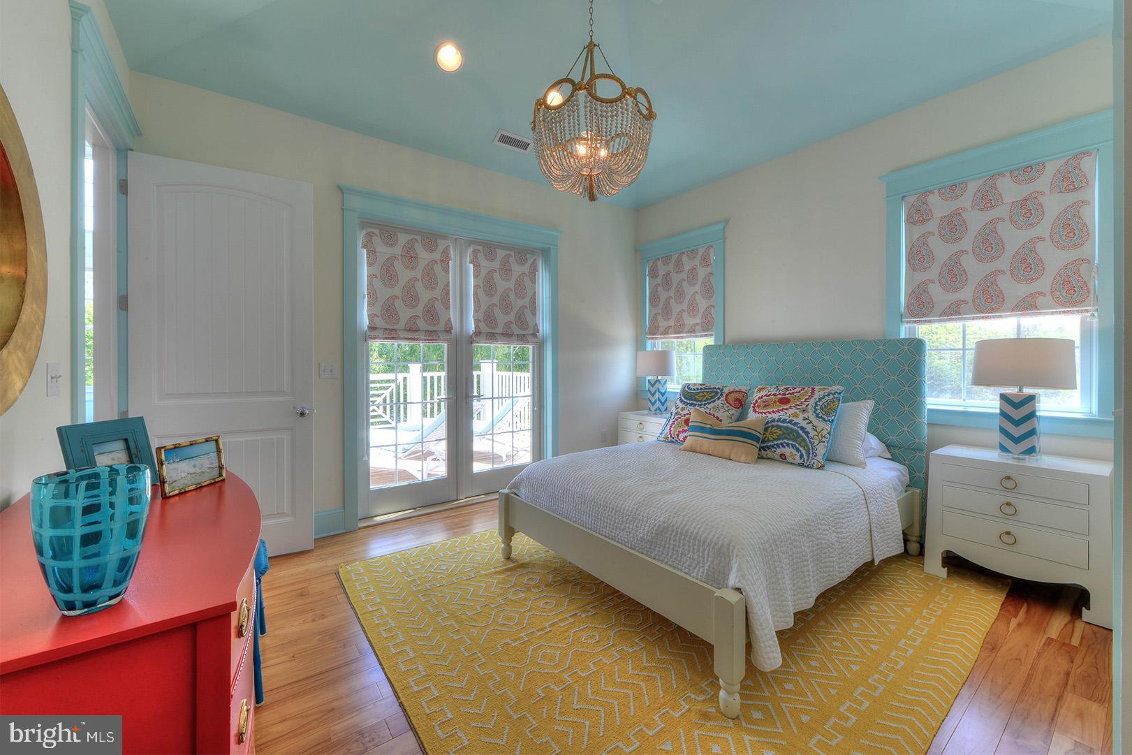 NORTH SHORES - Residential