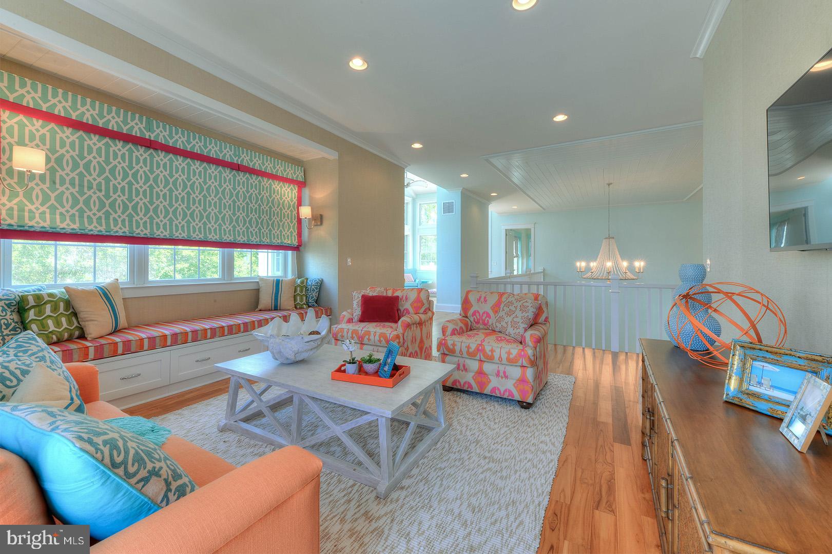 NORTH SHORES - Residential