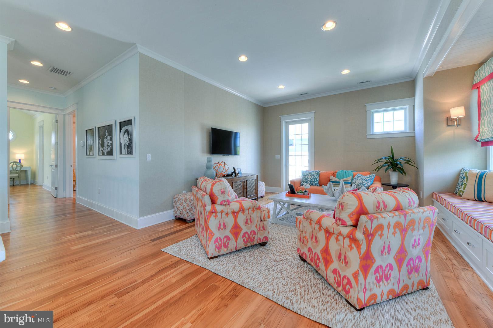 NORTH SHORES - Residential