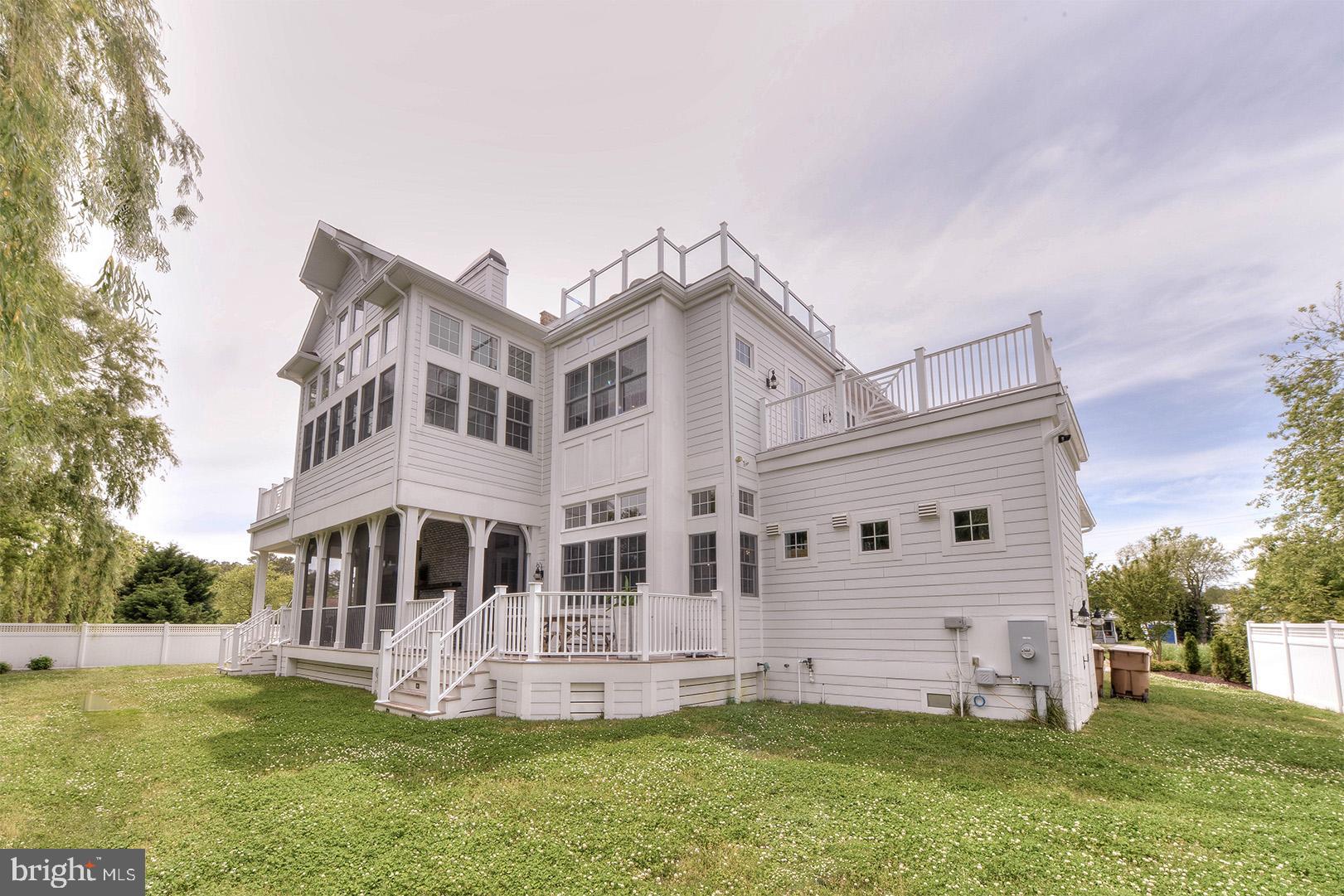 NORTH SHORES - Residential