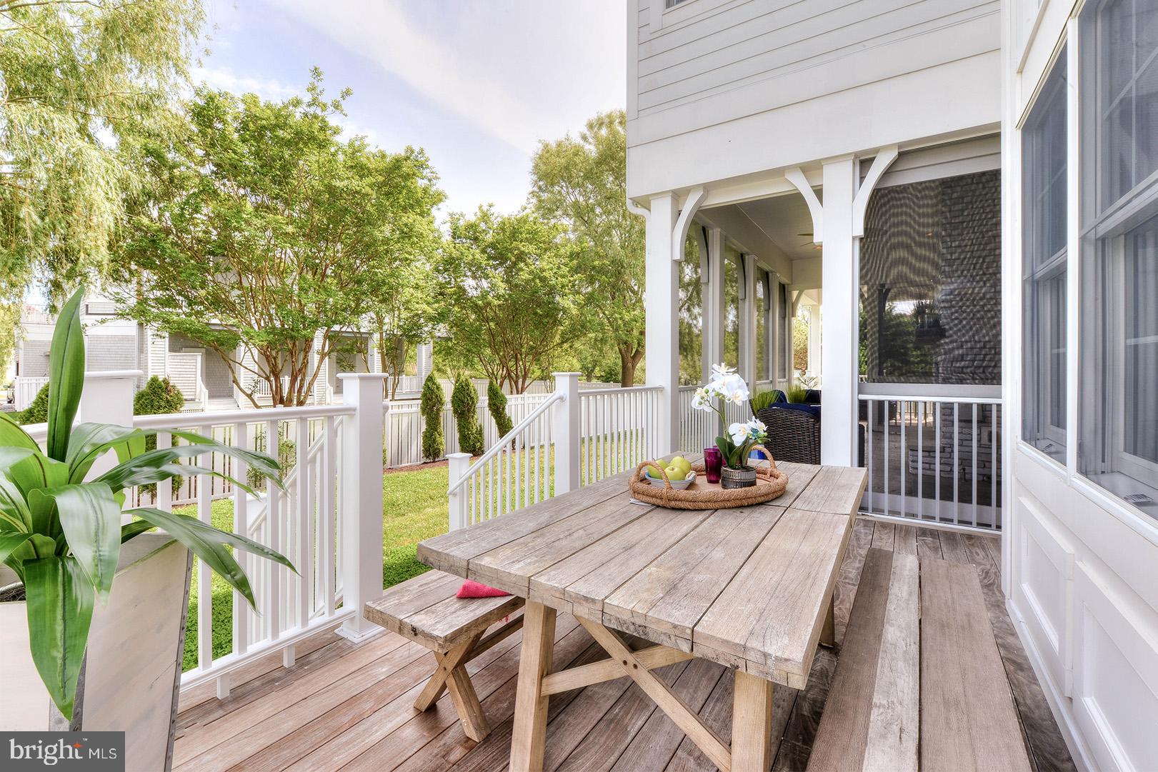 NORTH SHORES - Residential