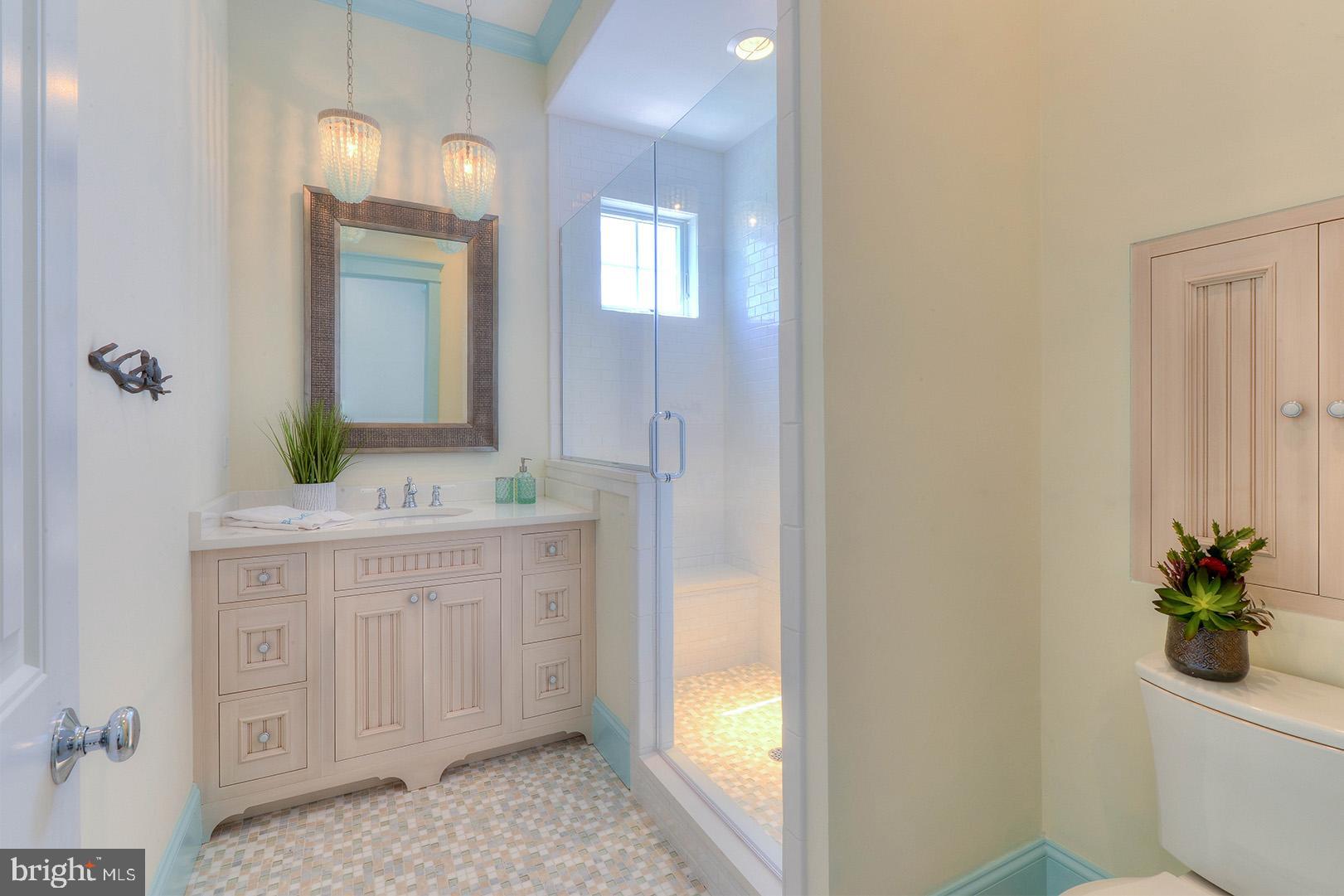 NORTH SHORES - Residential