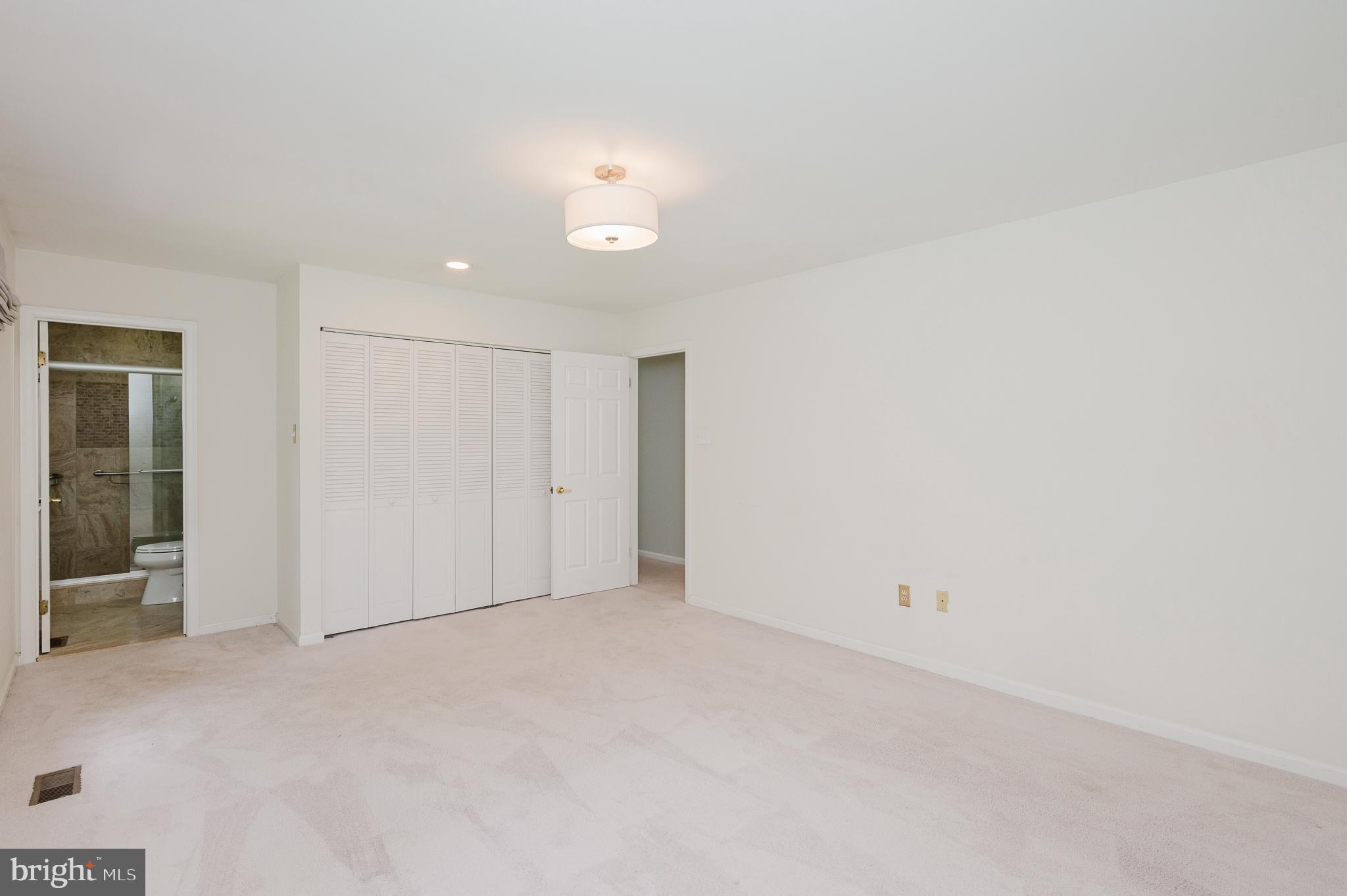 HUNTERS GLEN - Residential