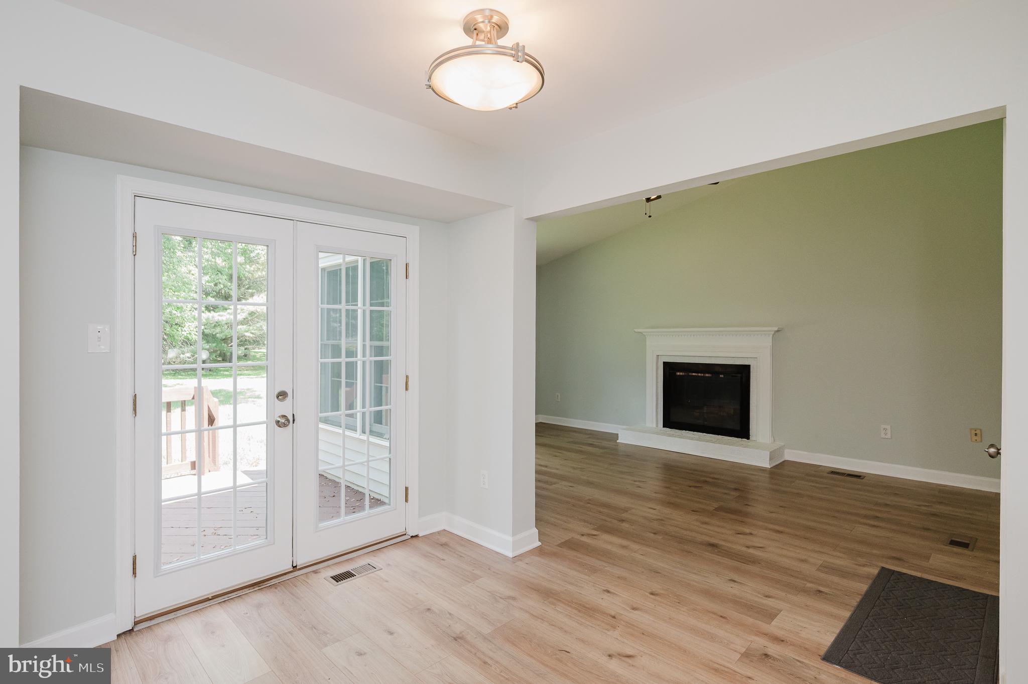 HUNTERS GLEN - Residential