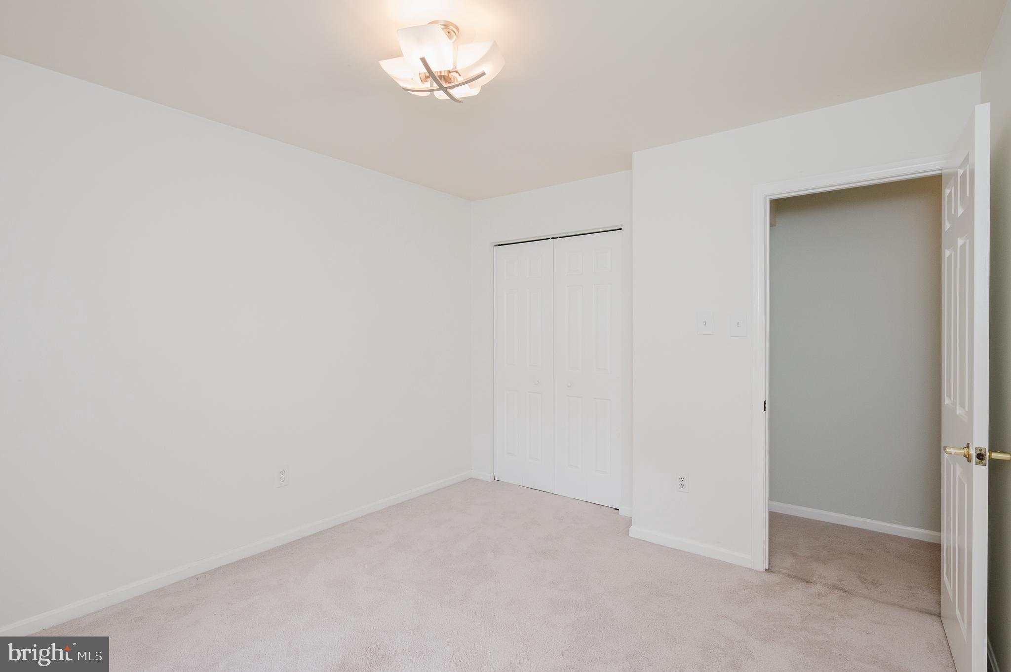 HUNTERS GLEN - Residential