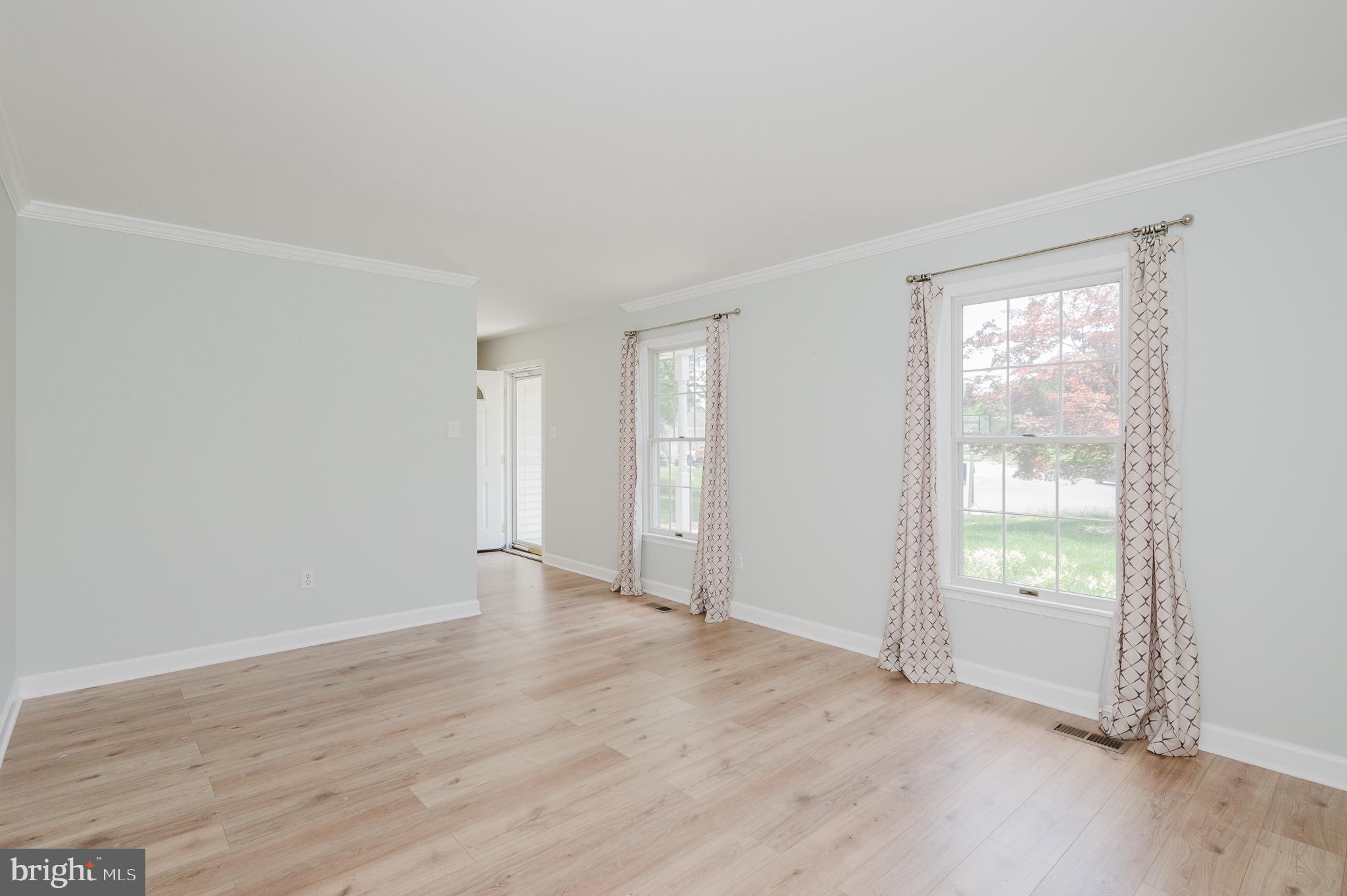 HUNTERS GLEN - Residential