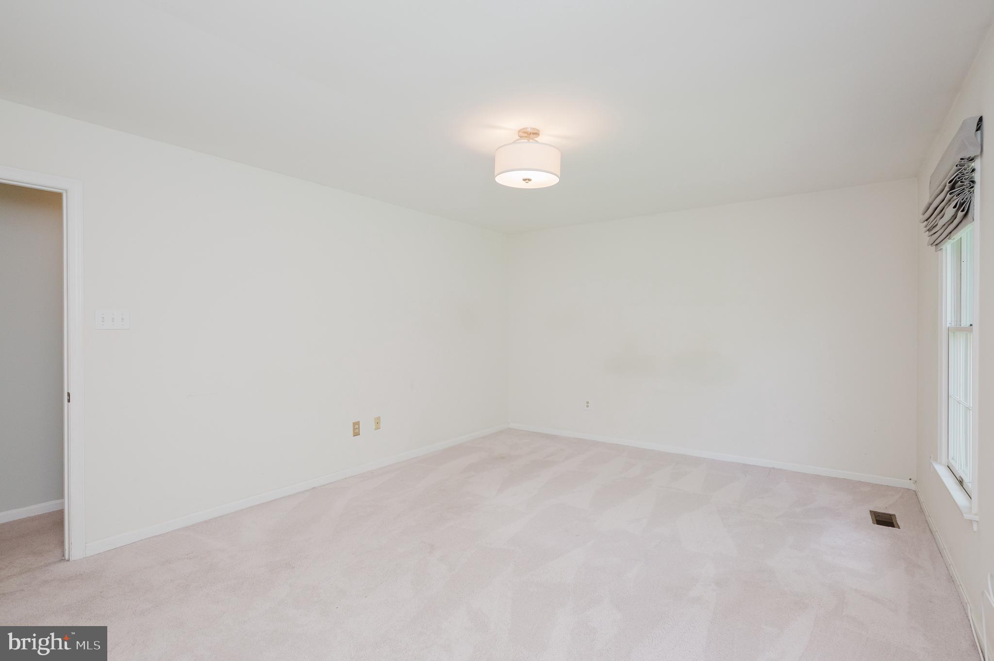 HUNTERS GLEN - Residential