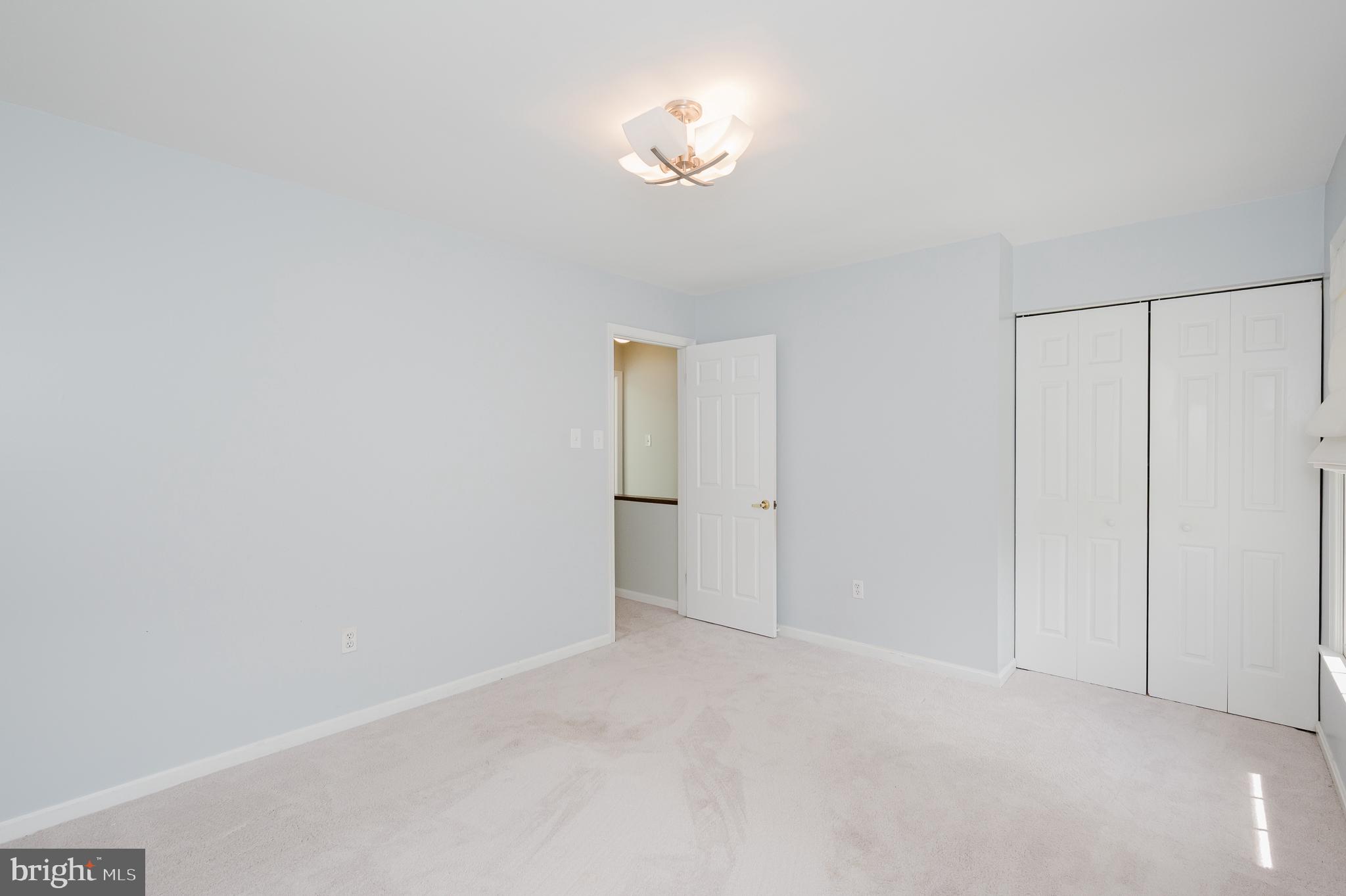 HUNTERS GLEN - Residential