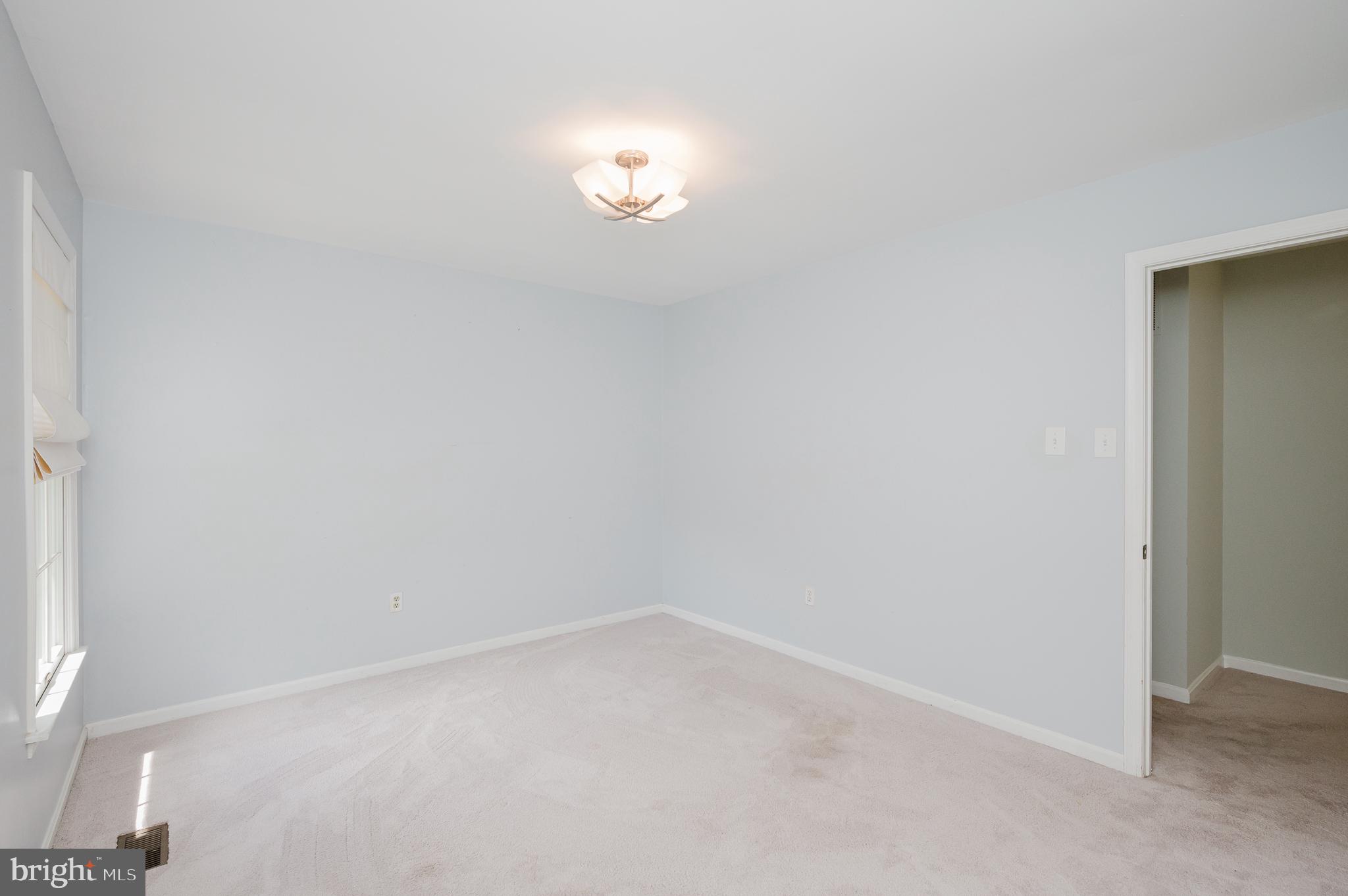 HUNTERS GLEN - Residential
