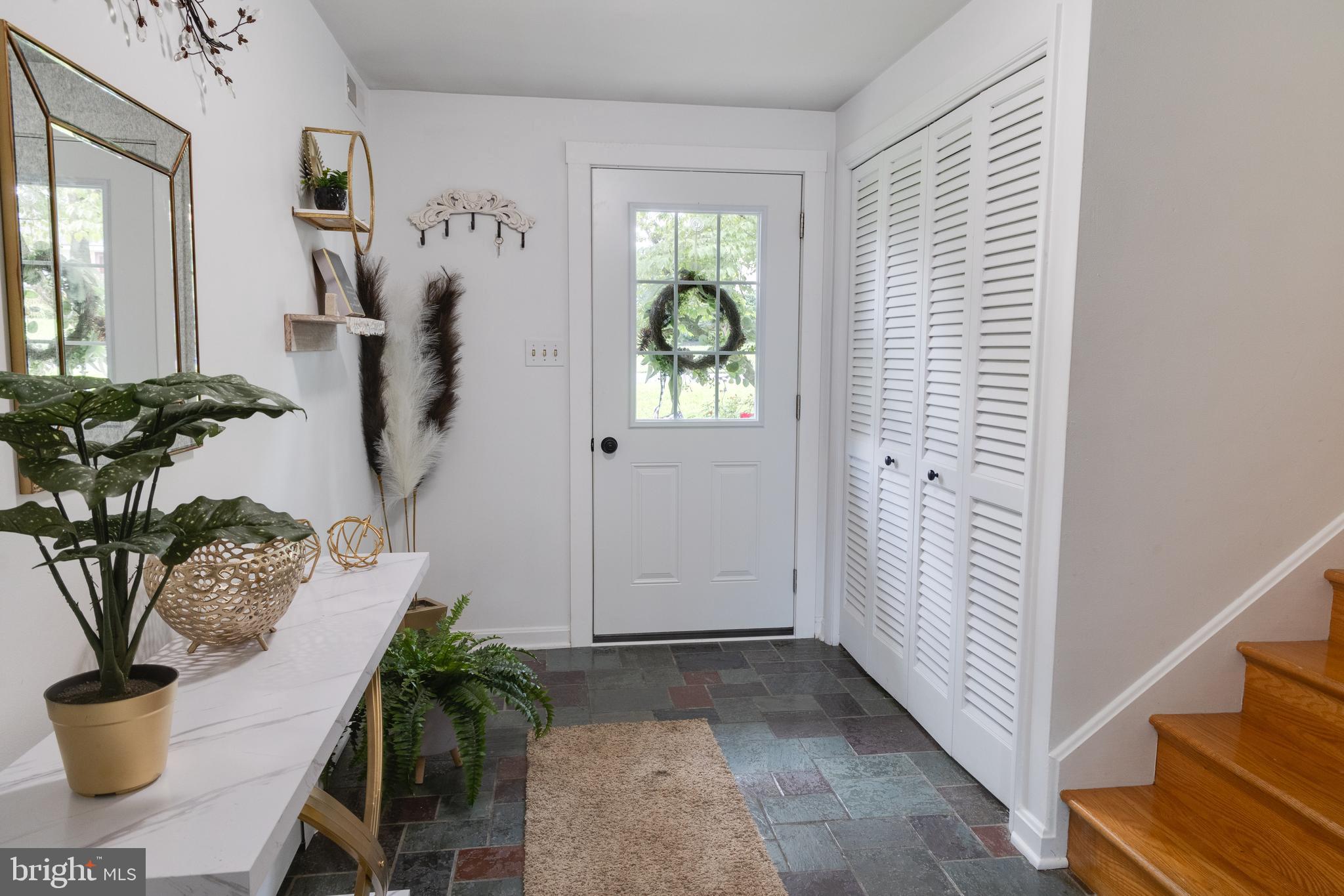 1127 RICHMOND ROAD