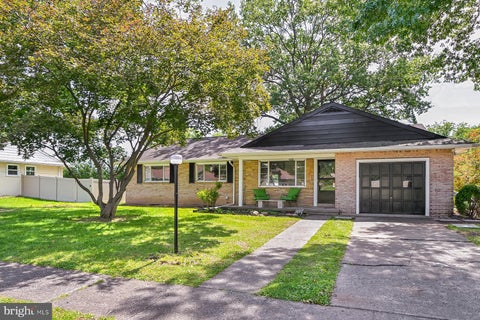 Homes For Sale - 1026 Elmwood Drive<br/> Montgomery County, POTTSTOWN, PA 19464