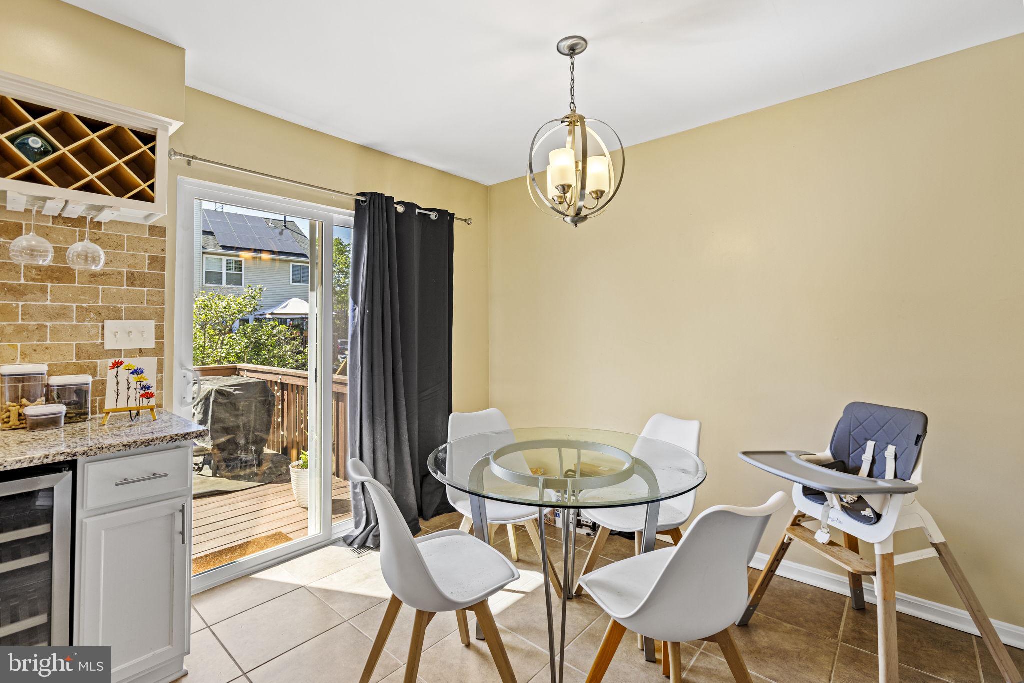 KINGSTOWNE - Residential Lease