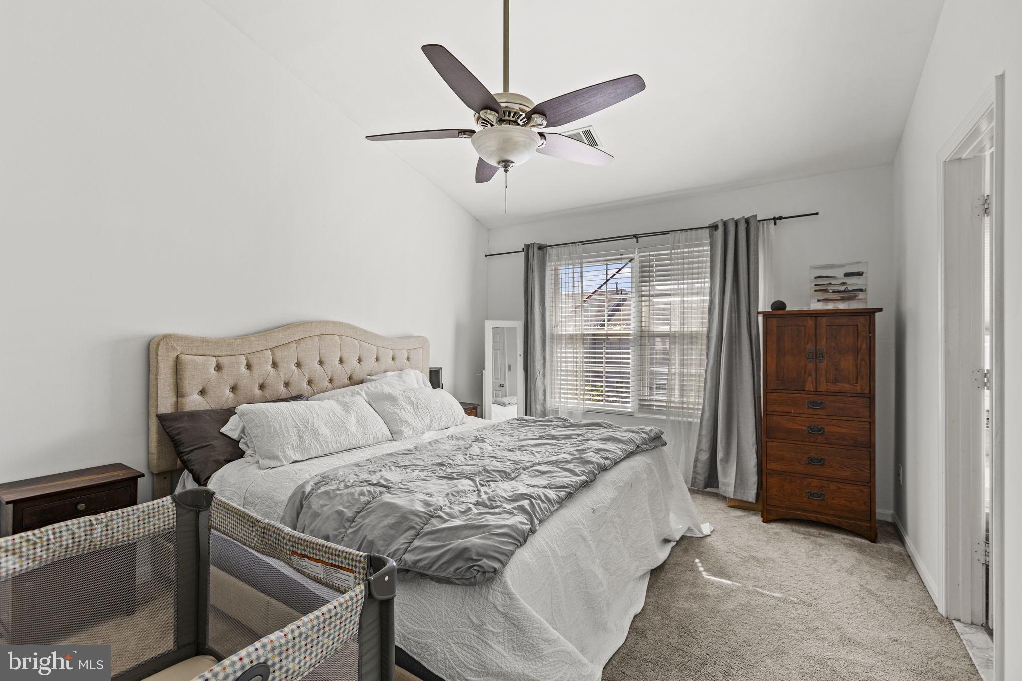 KINGSTOWNE - Residential Lease