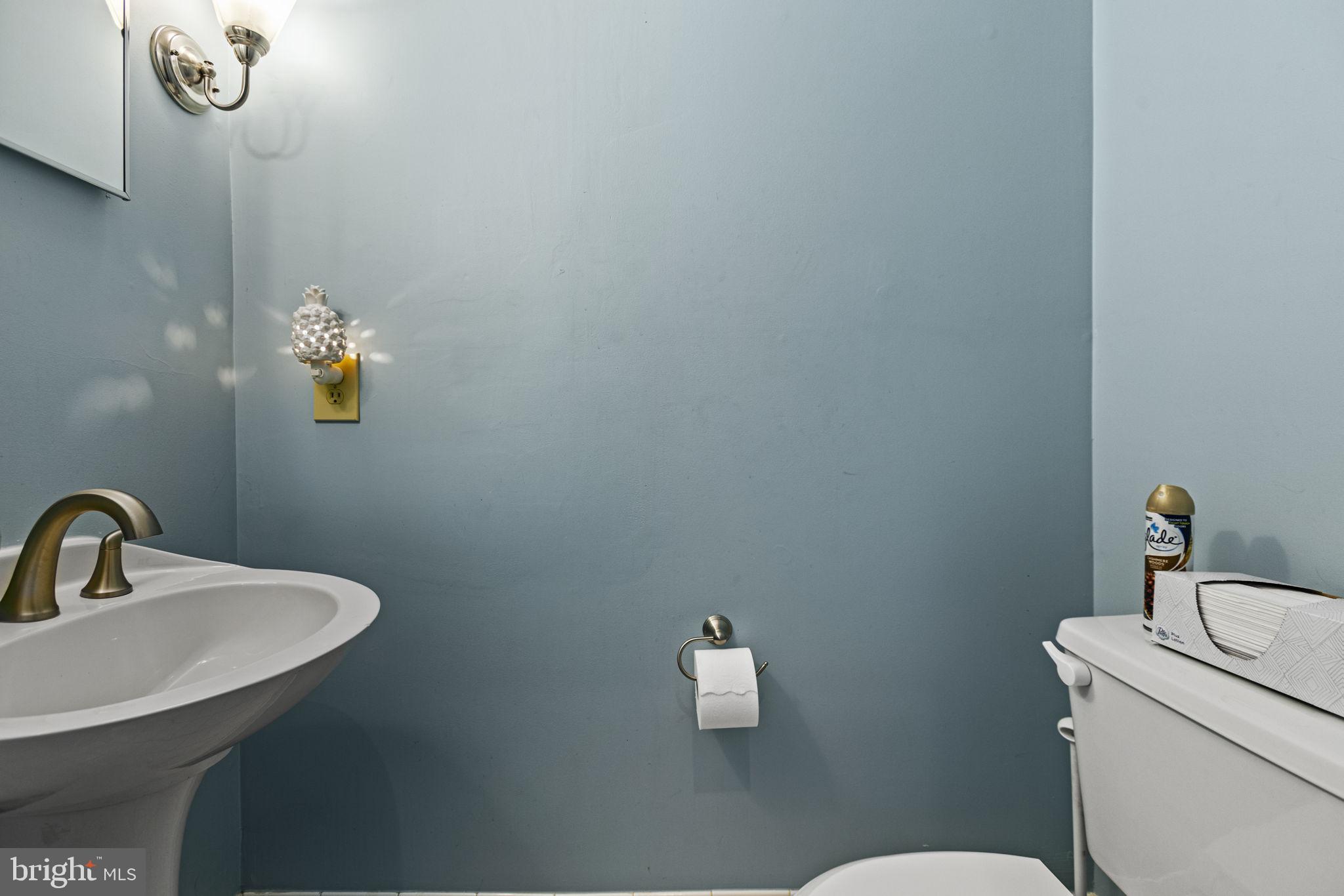 KINGSTOWNE - Residential Lease