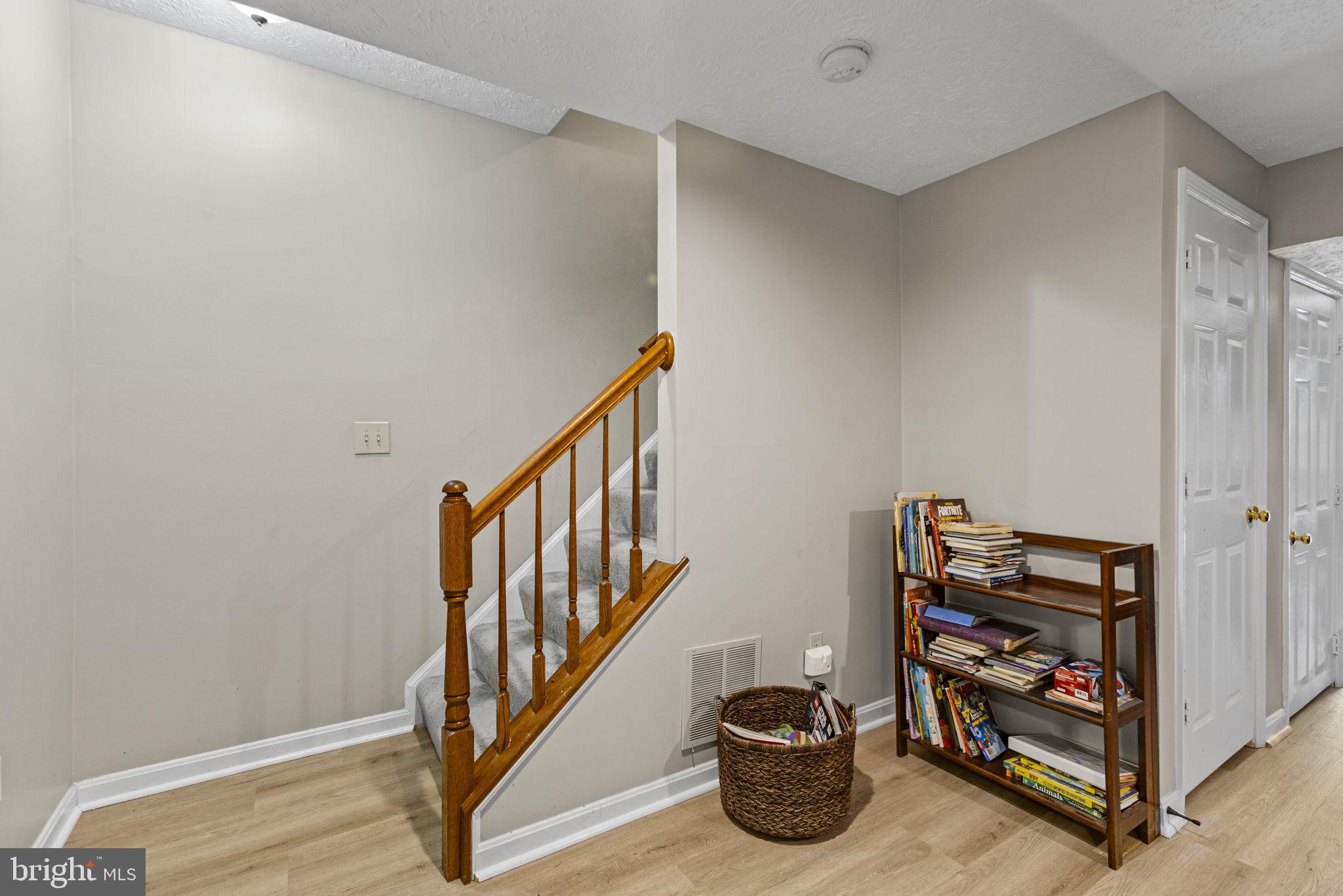 KINGSTOWNE - Residential Lease