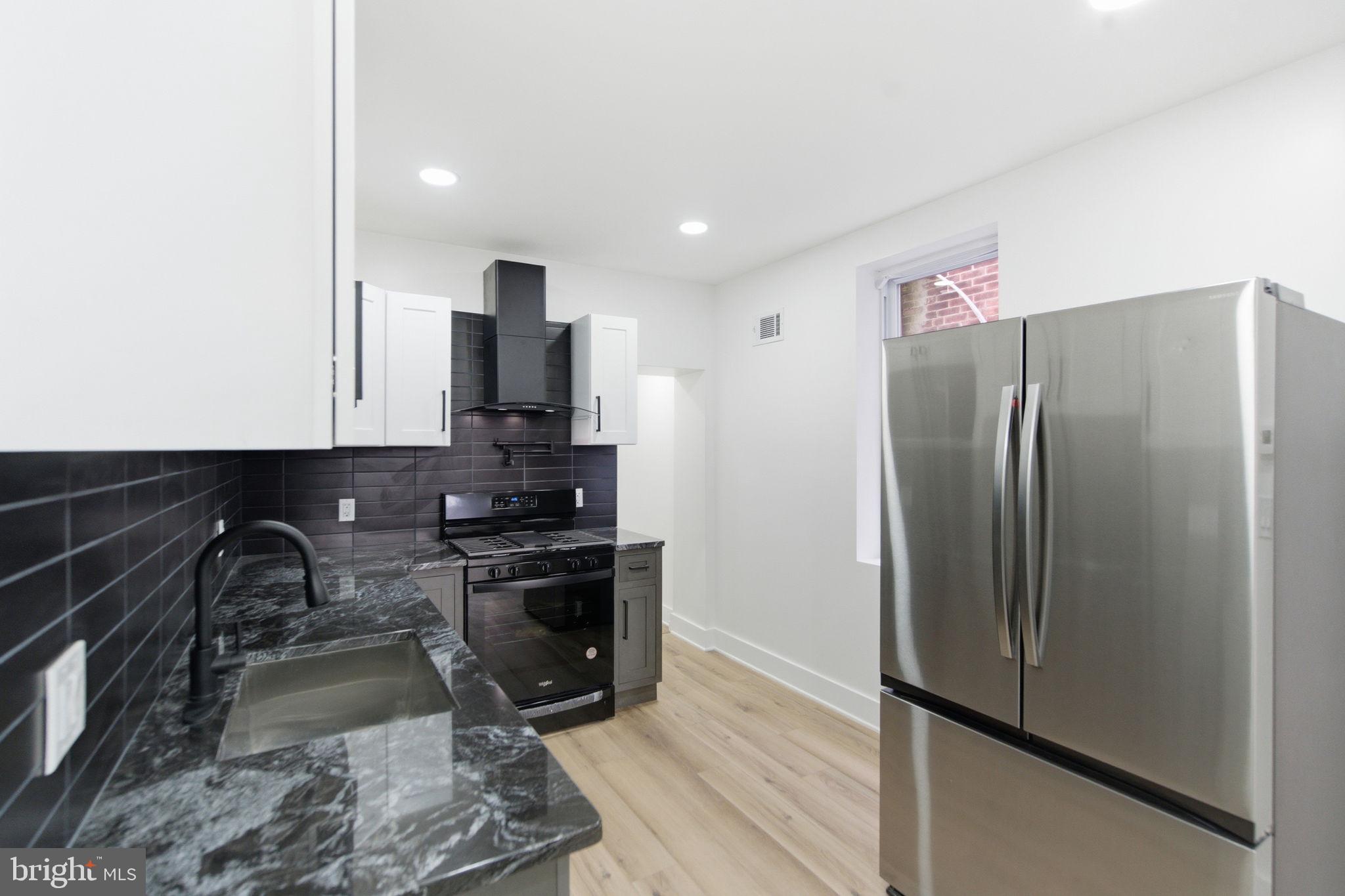 BRIDESBURG - Residential