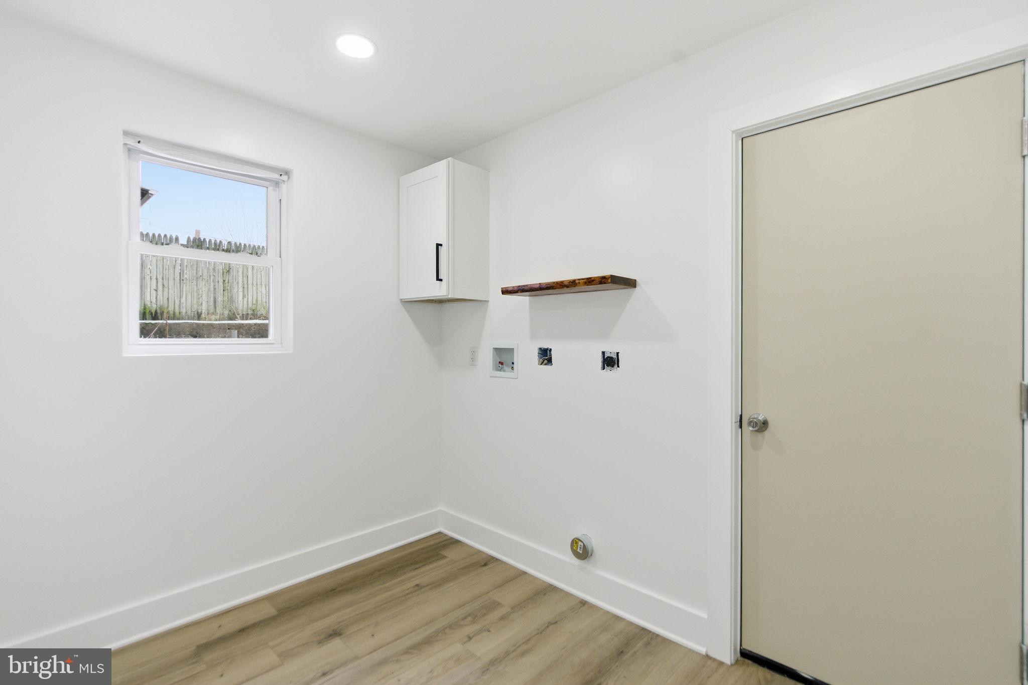 BRIDESBURG - Residential