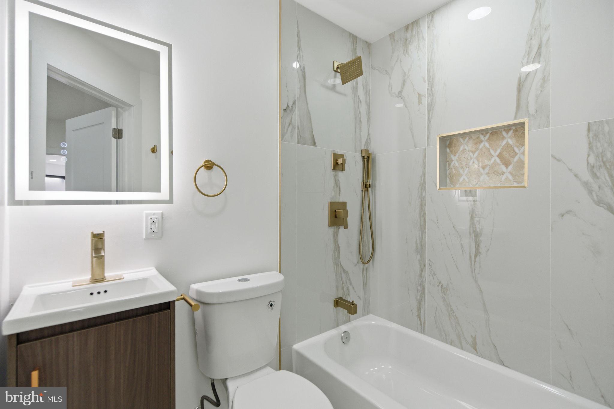 BRIDESBURG - Residential